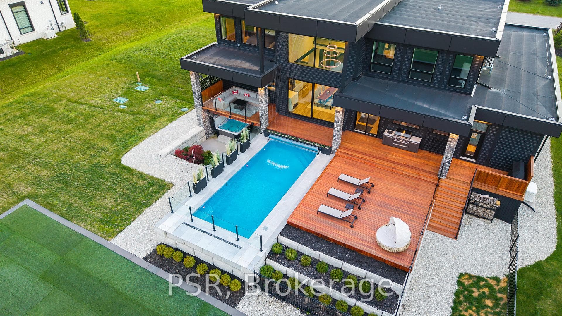 4 Raintree Court photo 30