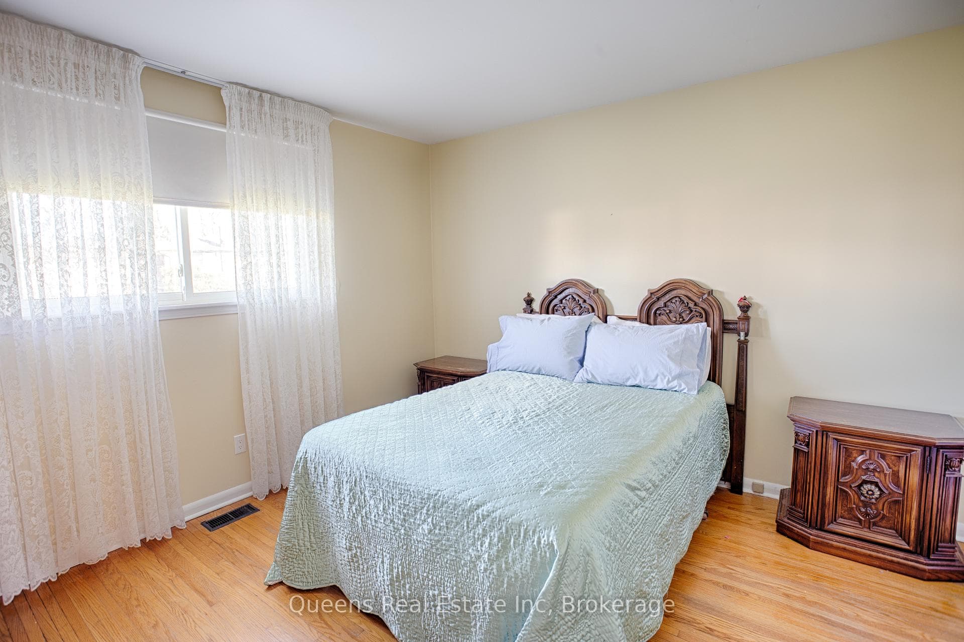 Bedroom #1