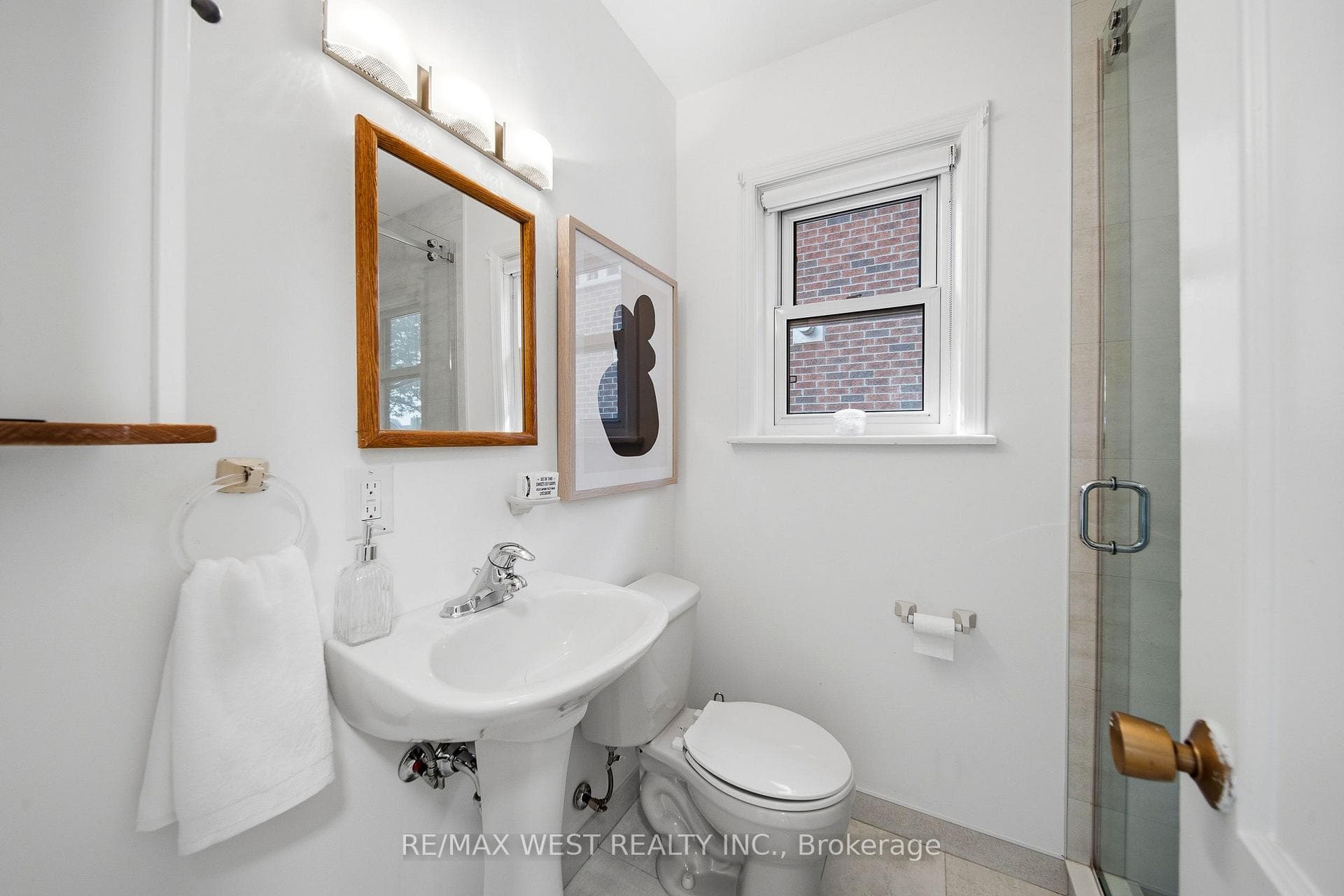 28 Aldgate Avenue photo 11