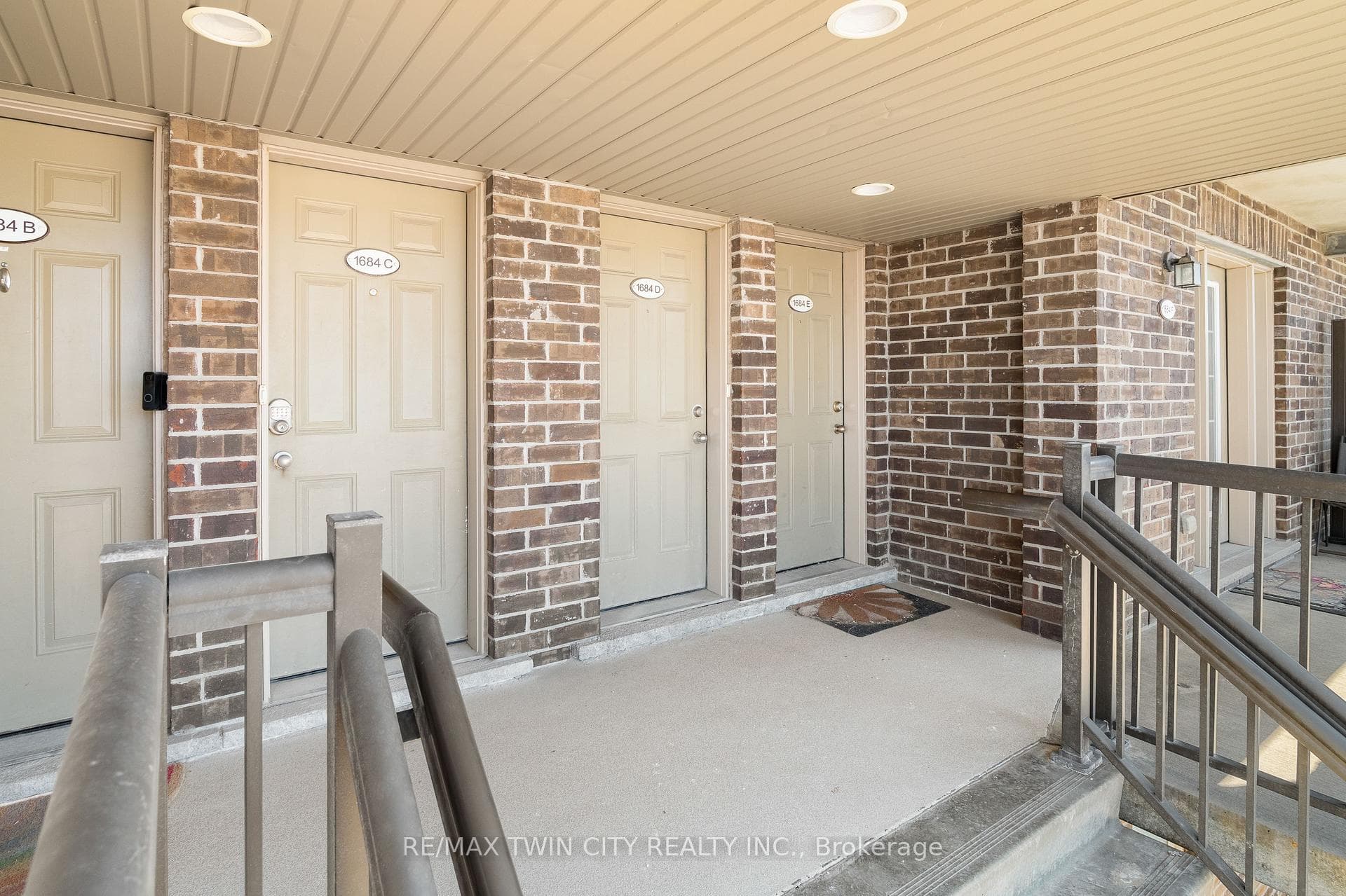 1684 Fischer Hallman Road Unit 68 photo 5