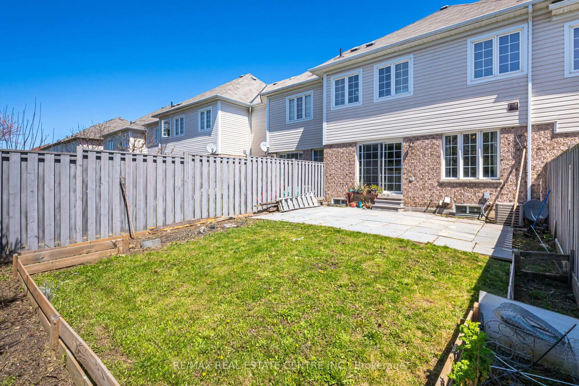 6 Booker Drive photo 37