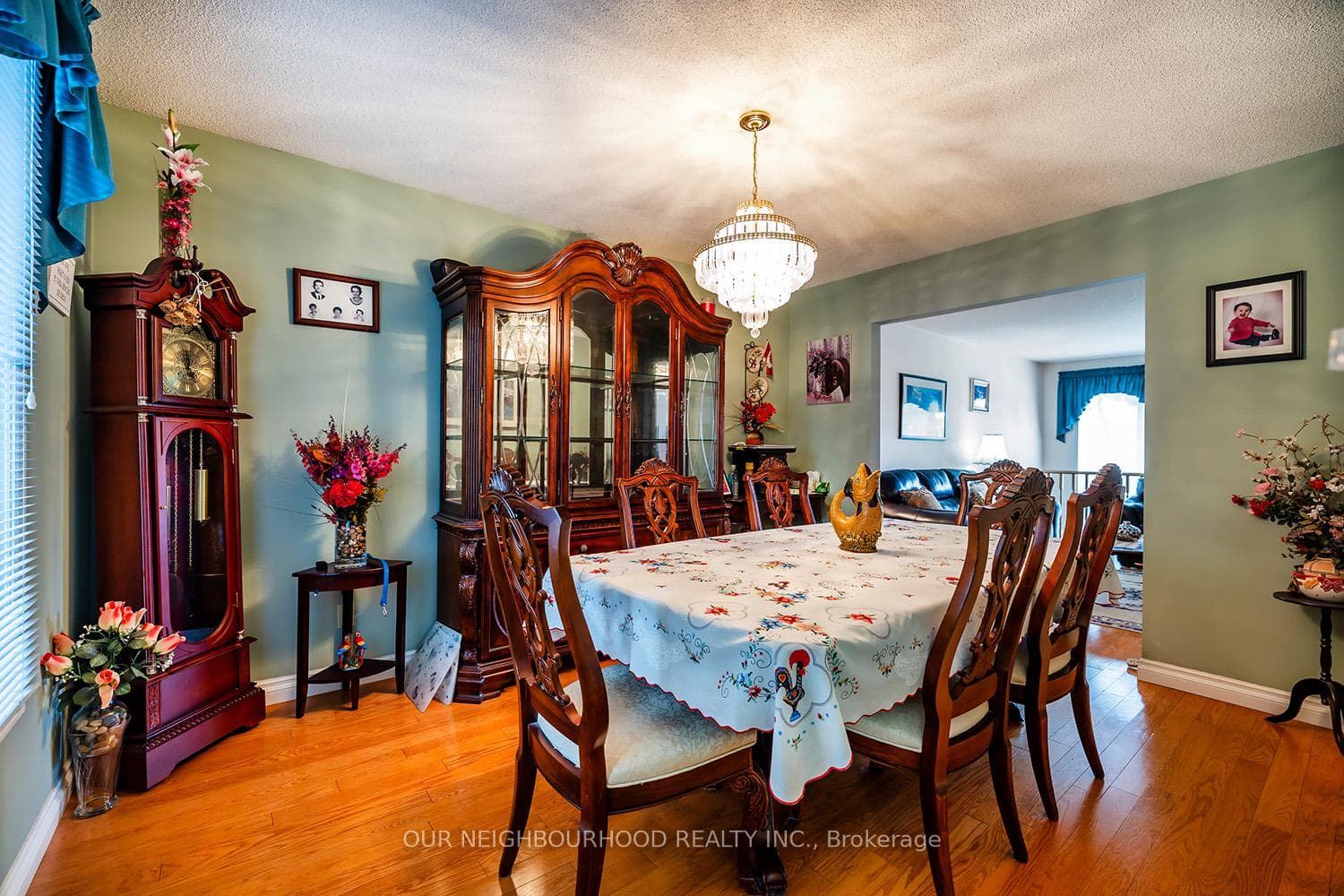 536 Steerforth Street photo 9