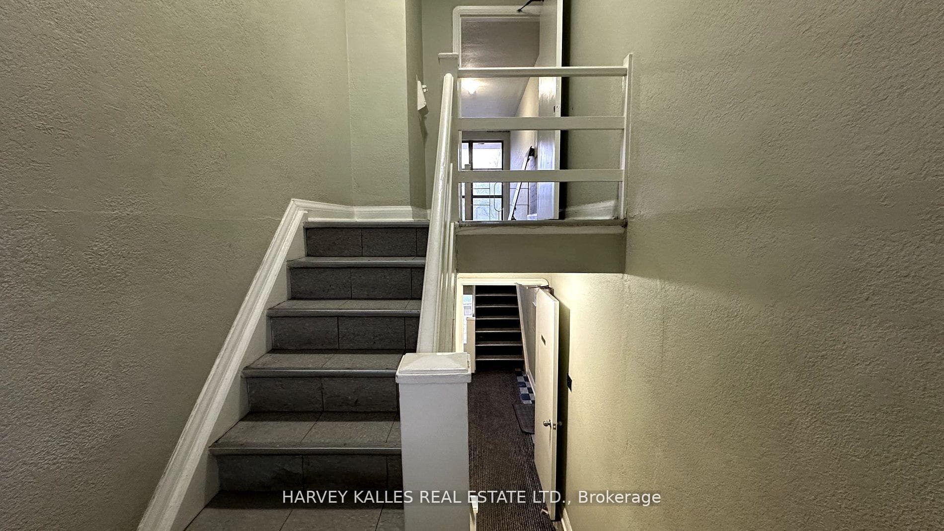 90 Trethewey Drive photo 16