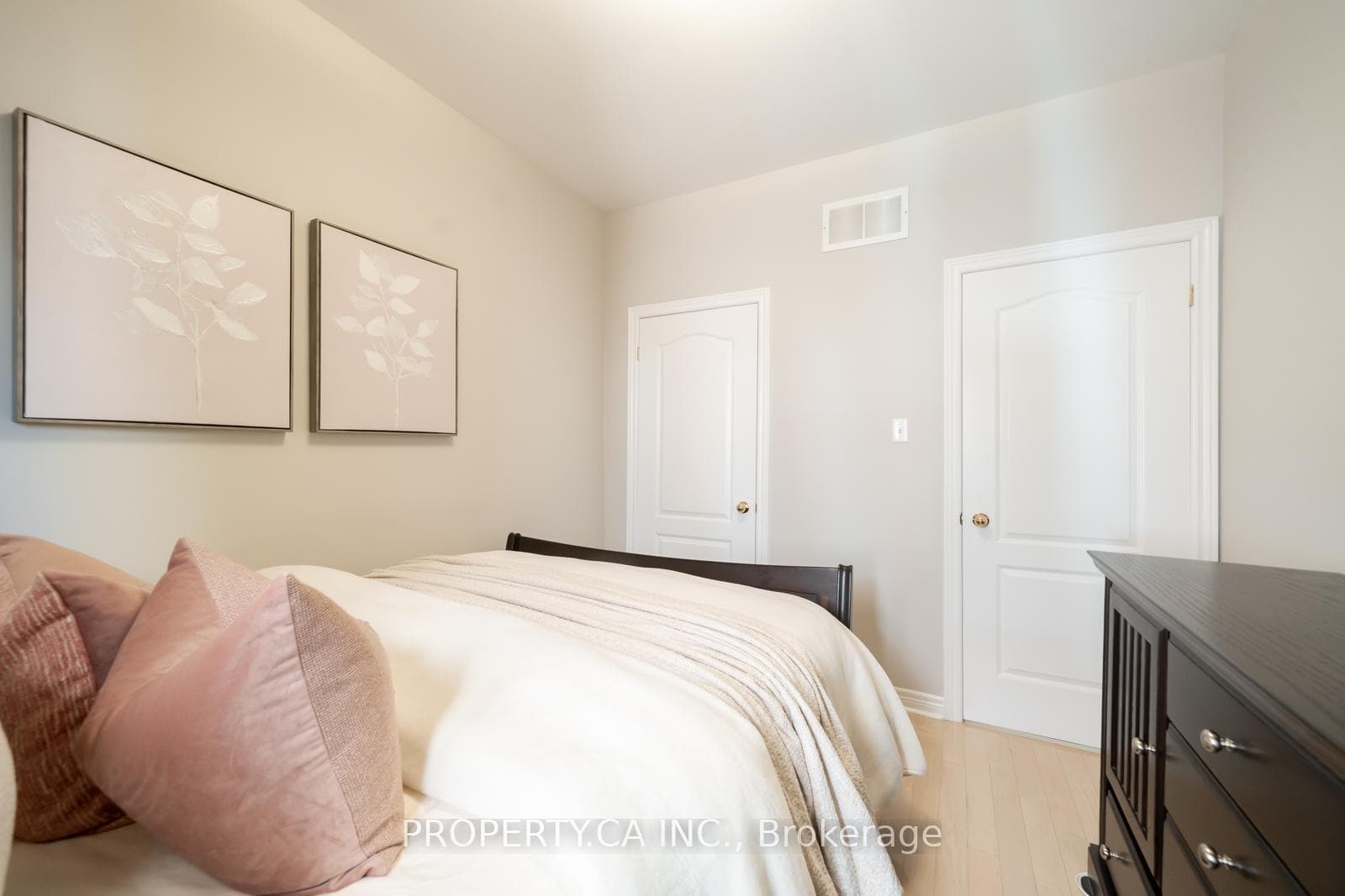 1143 Carding Mill Place photo 6