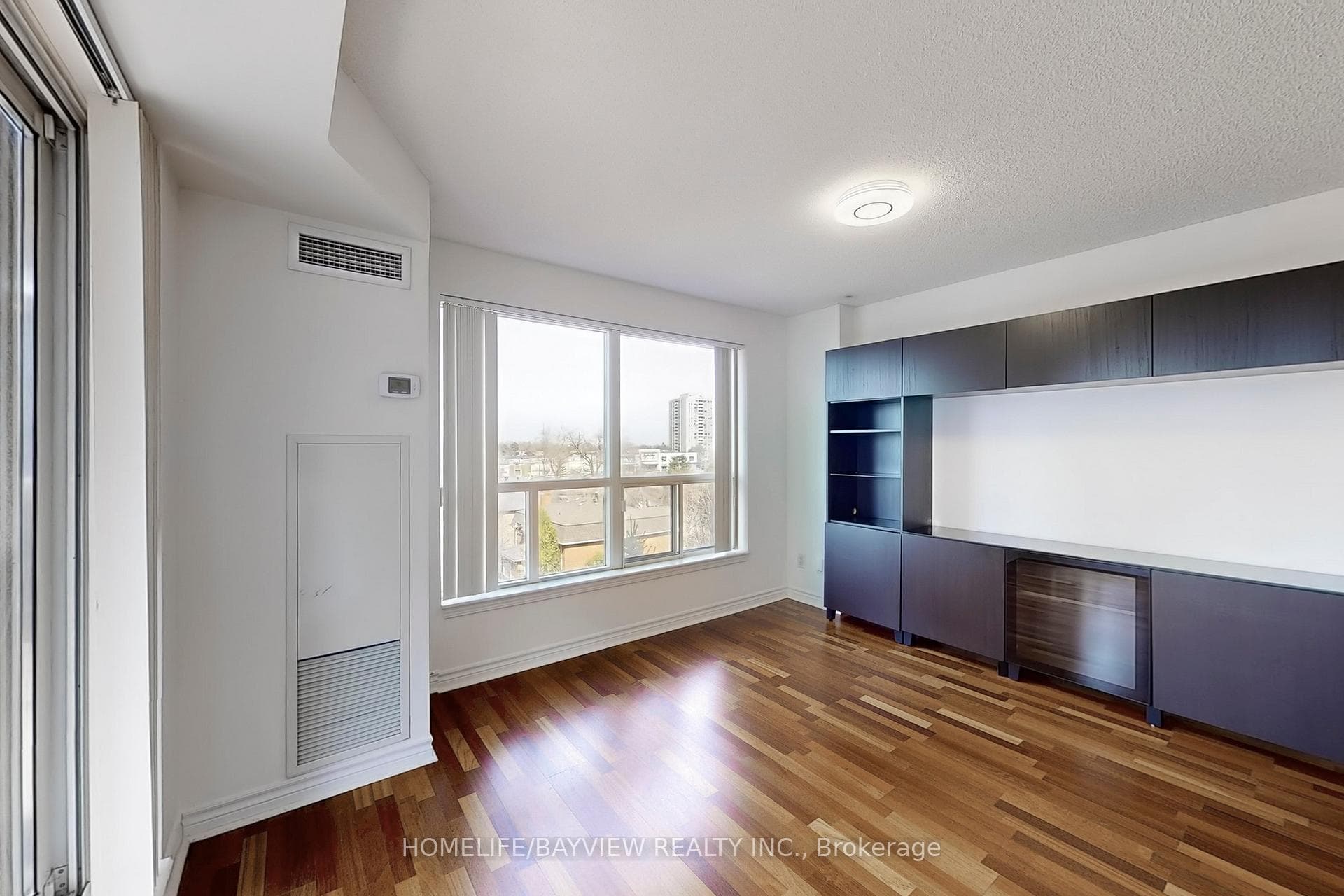 19 Barberry Place Unit 503 photo 6