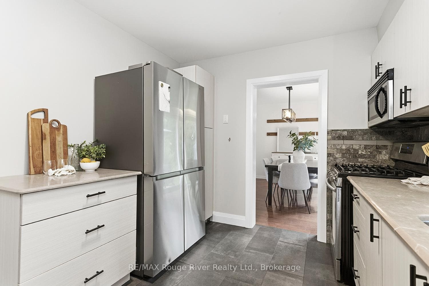 1187 Wakefield Crescent photo 19