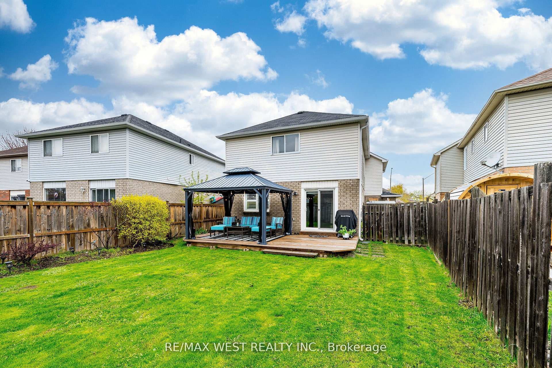 5 Moir Crescent photo 47