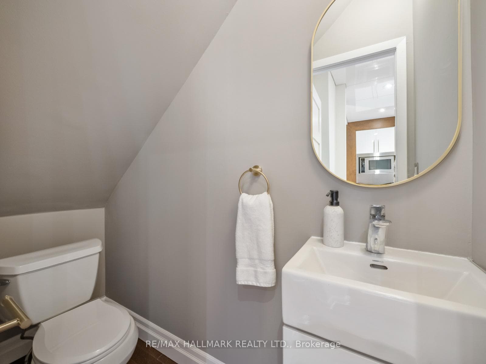 51 Beachdale Avenue photo 24