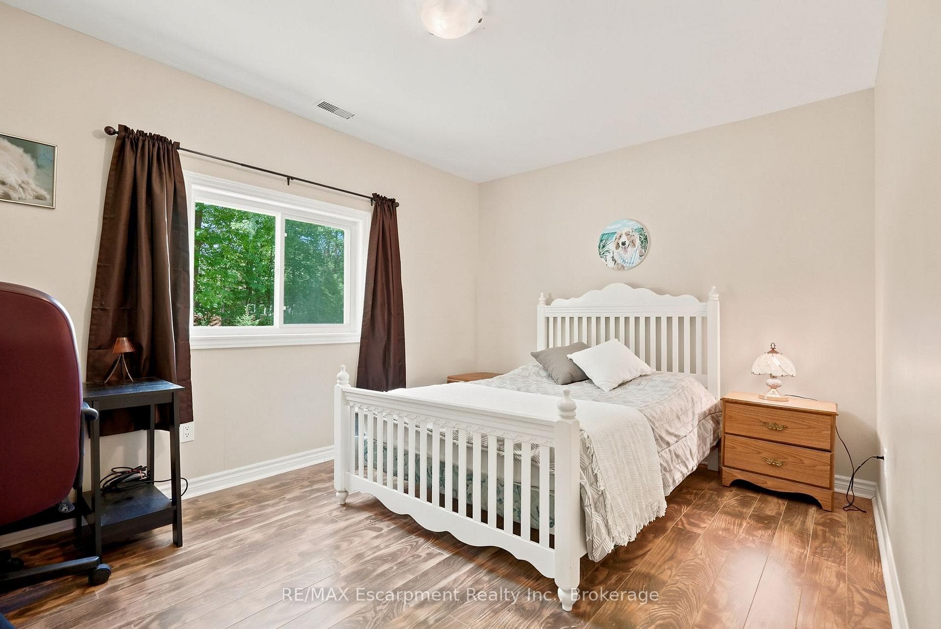 16 Hiawatha Road photo 29
