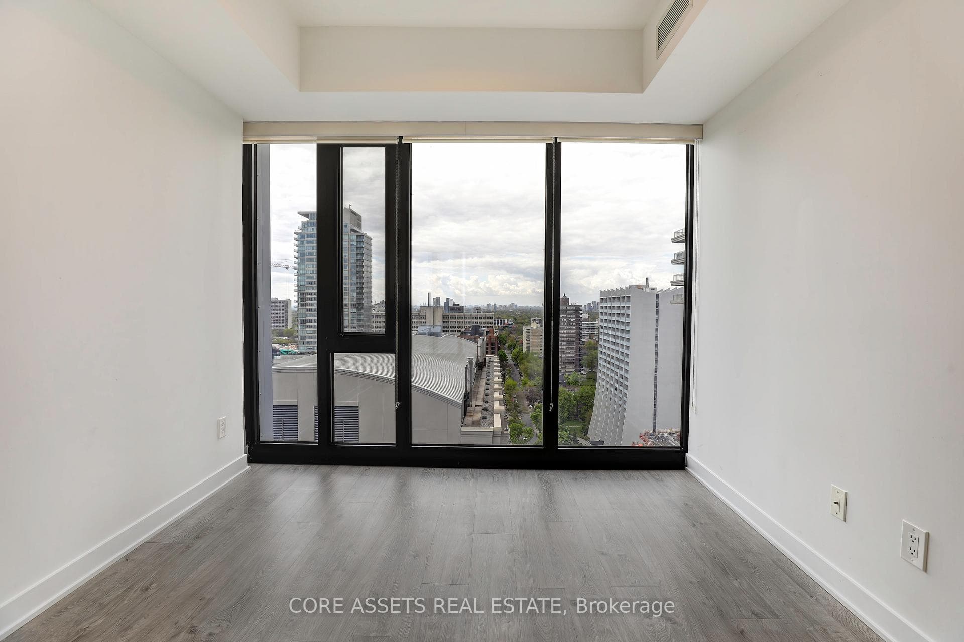 188 Cumberland Street Unit 2011 photo 11
