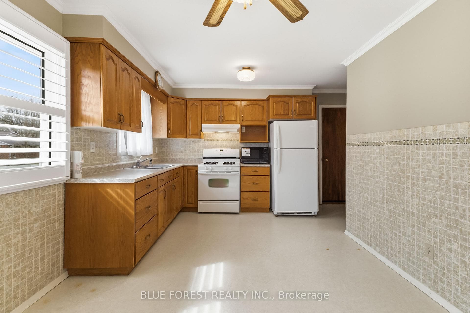 2 Wadsworth Drive photo 16