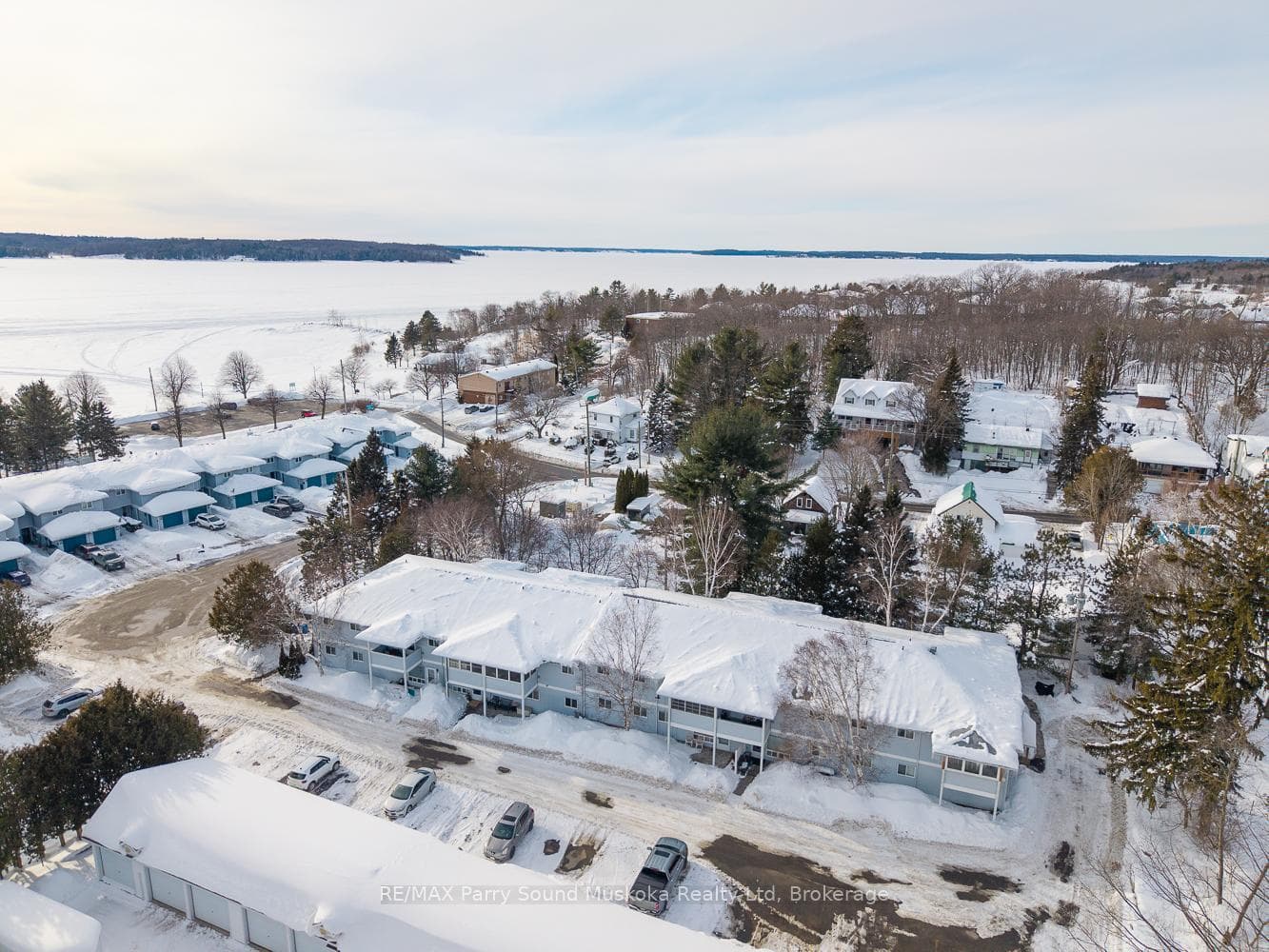 1 Georgian Bay Avenue Unit 212 photo 24