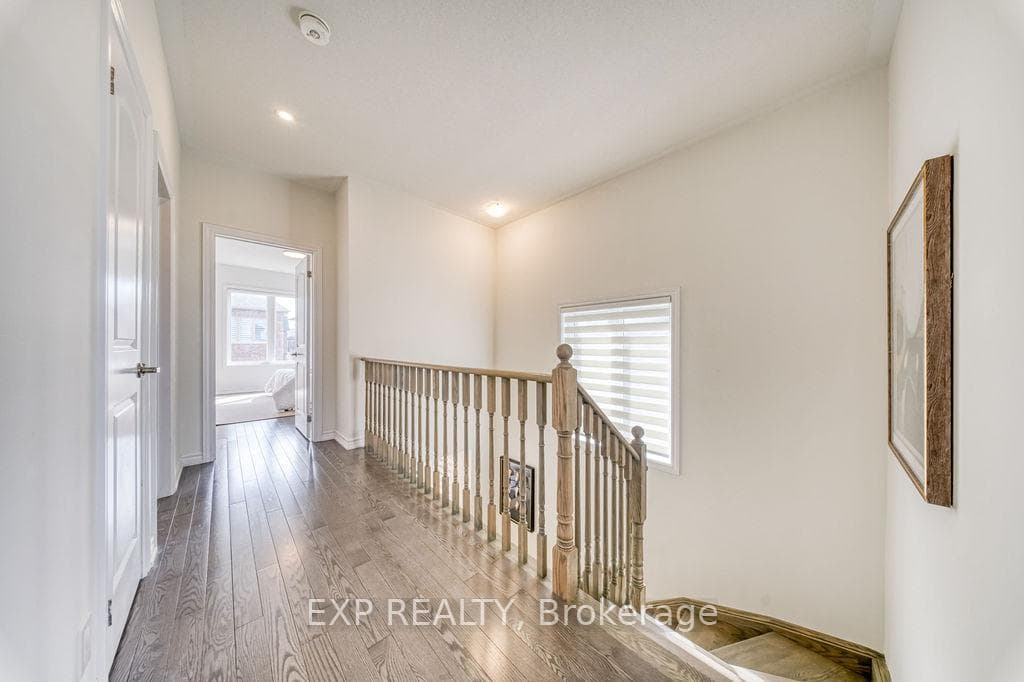 69 Freeman Williams Street photo 21