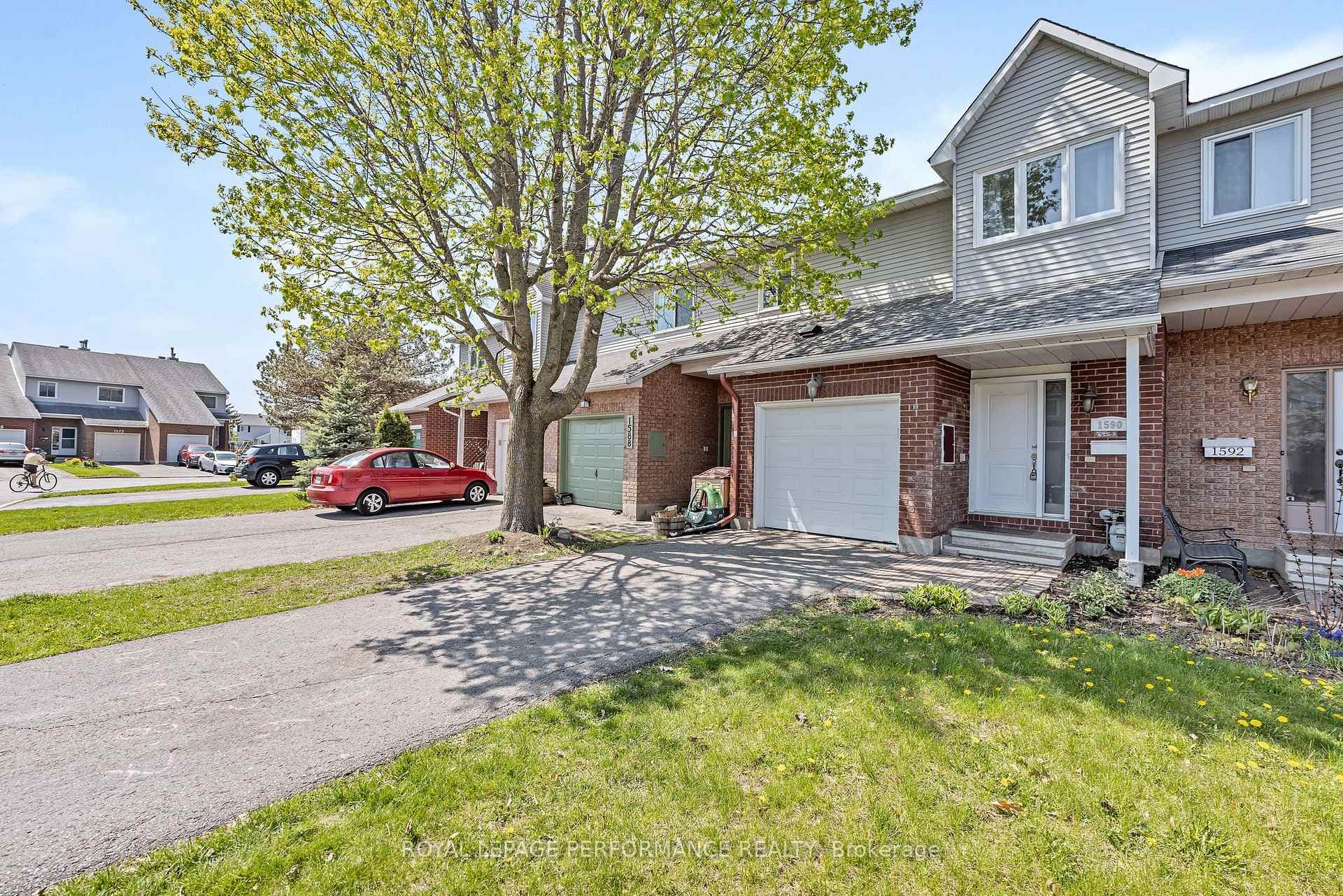 1590 Briarfield Crescent photo 40