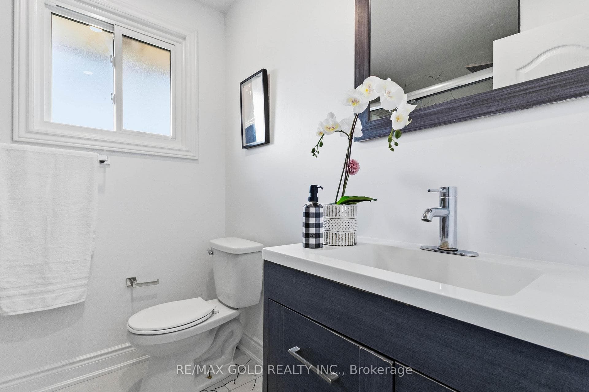 318 Admiral Drive photo 17