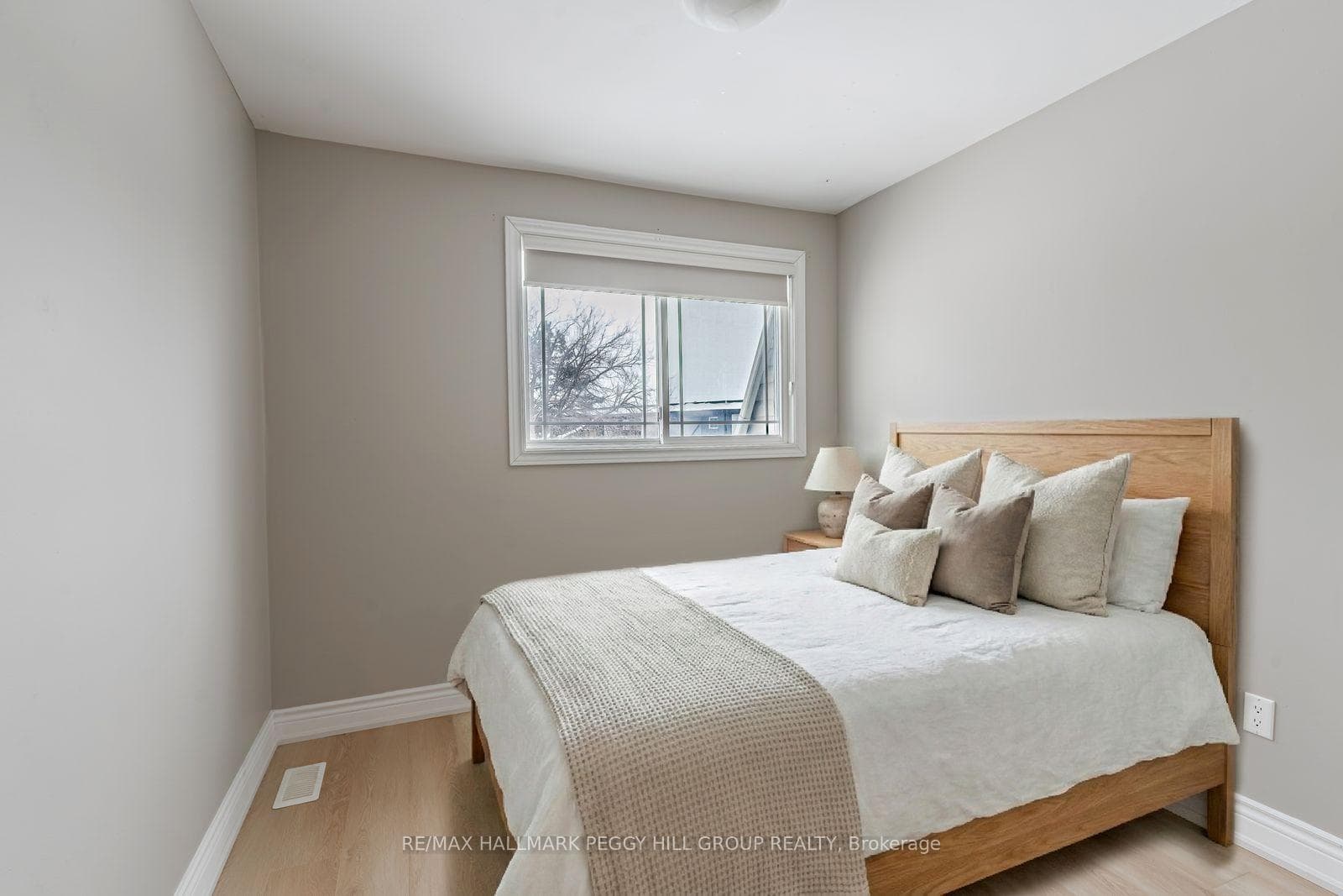 12 Lankin Boulevard Unit 20 photo 9