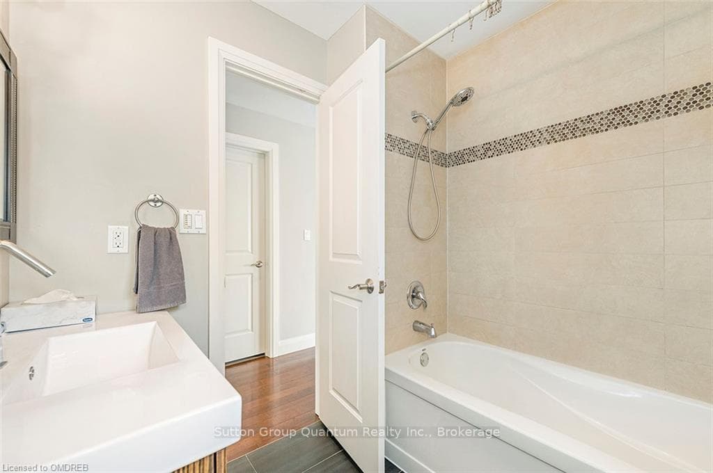 3 LAKEVIEW Drive photo 19