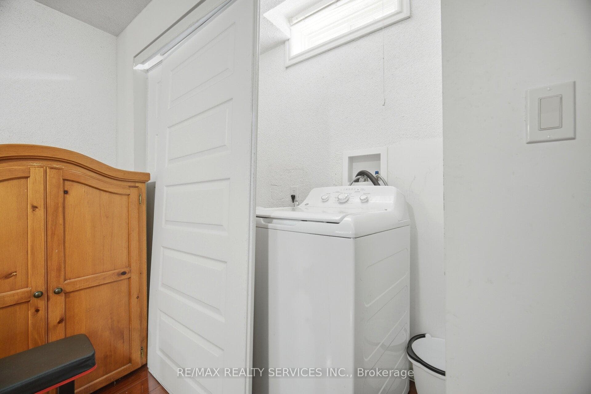 26 Sunforest Drive photo 46