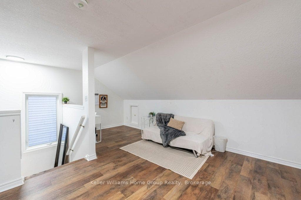 32 Darnell Road photo 27