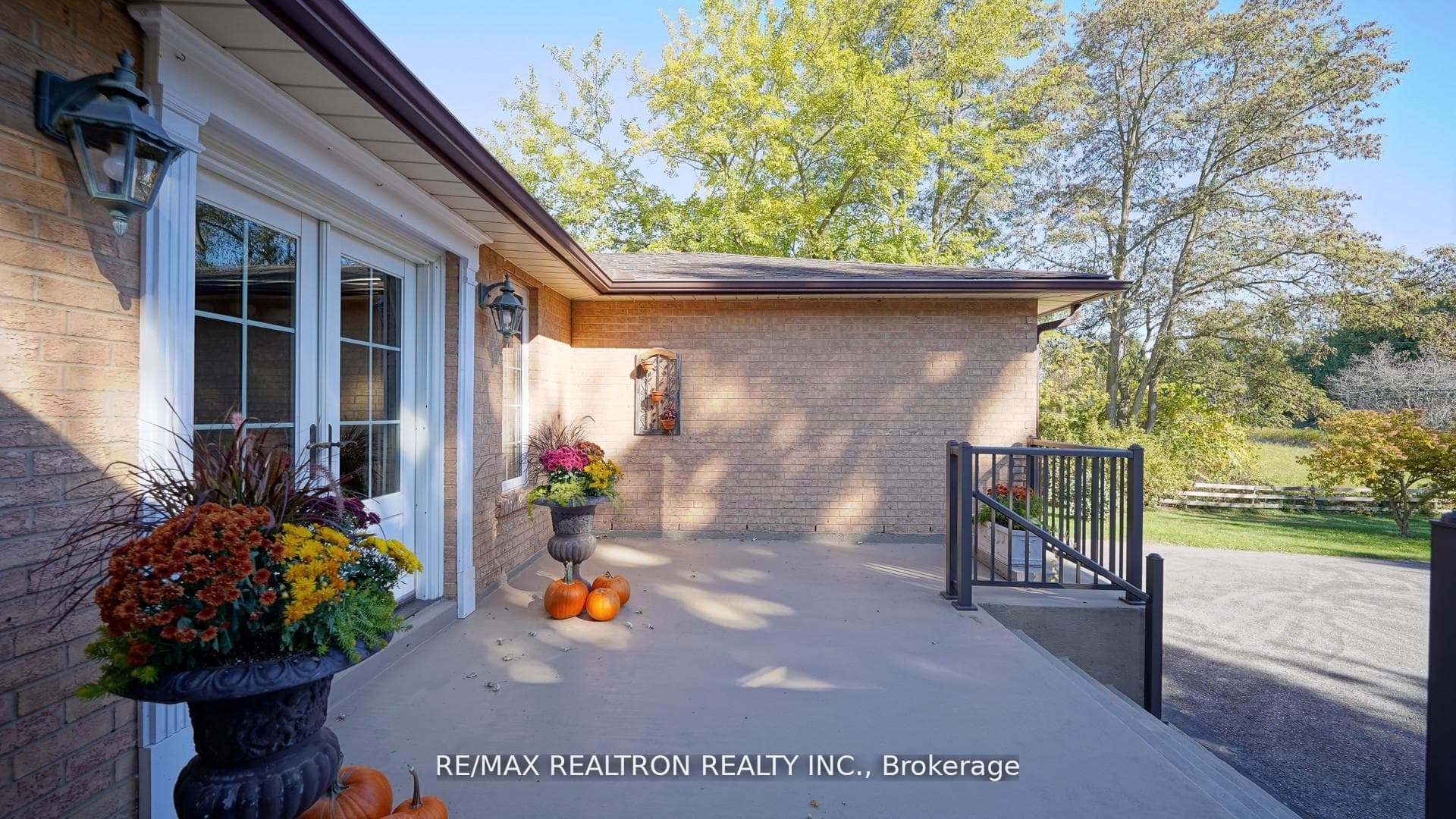 240 Webb Road photo 47
