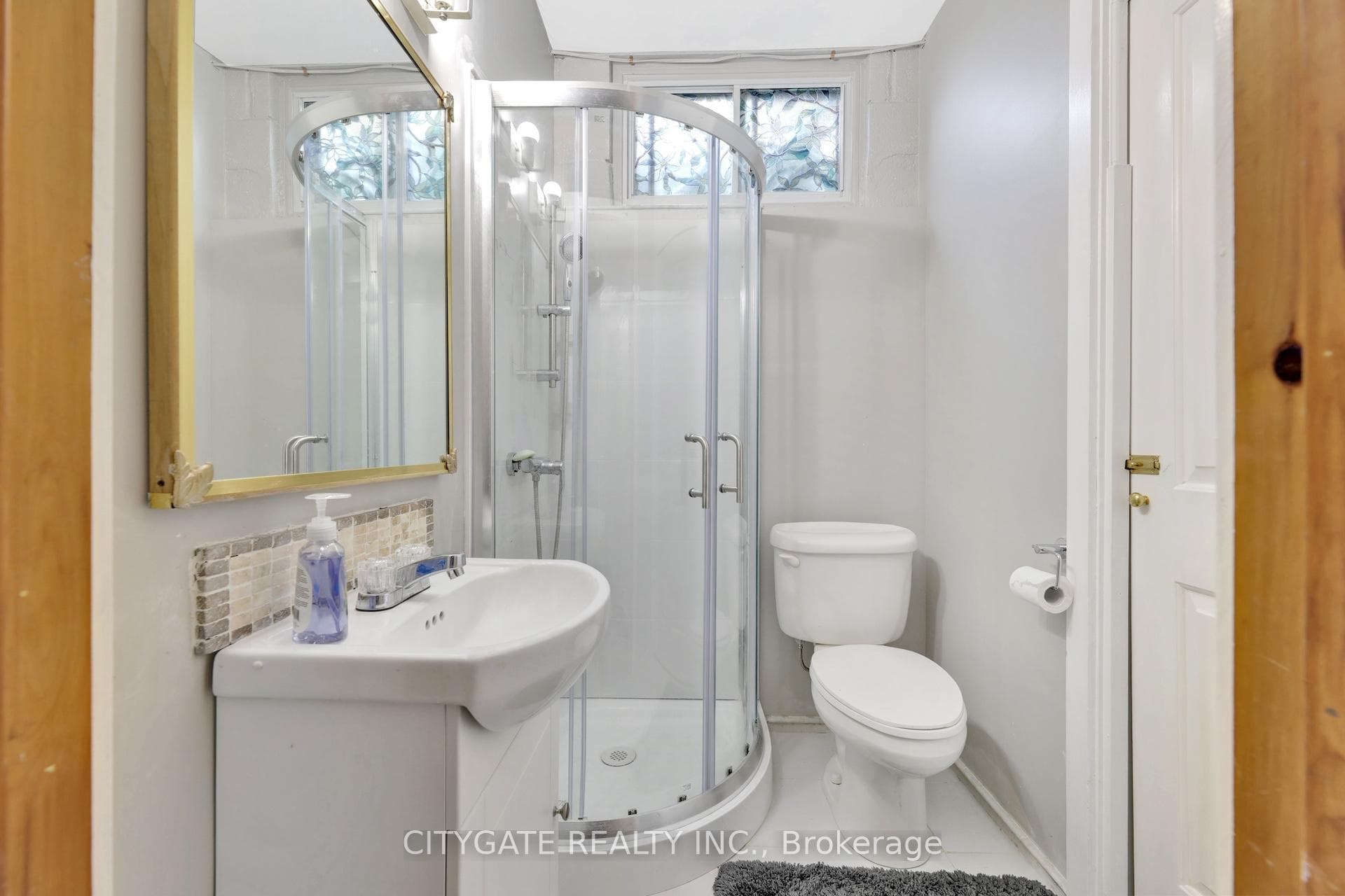 195 Ellwood Drive photo 33