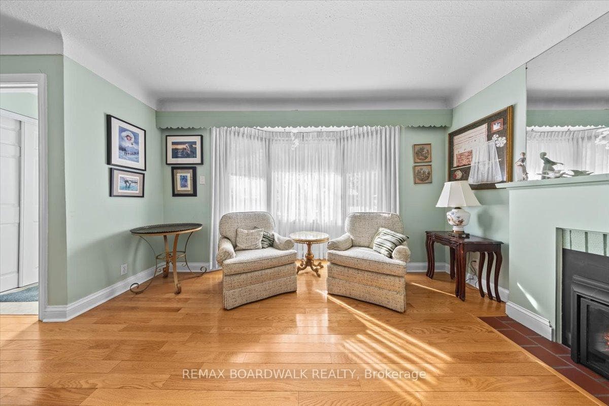 961 Kingsmere Avenue photo 8