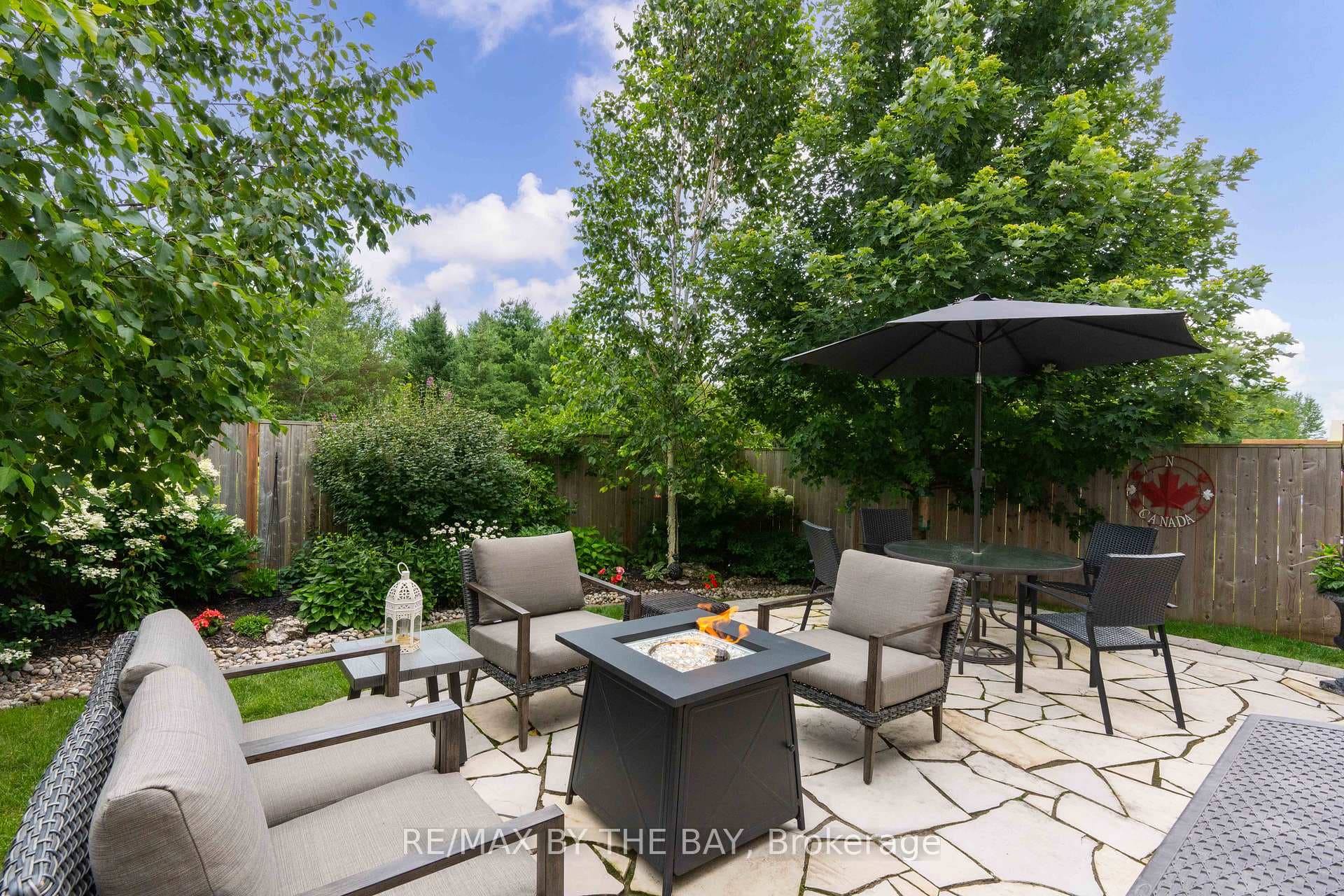 98 Blanchard Crescent photo 3