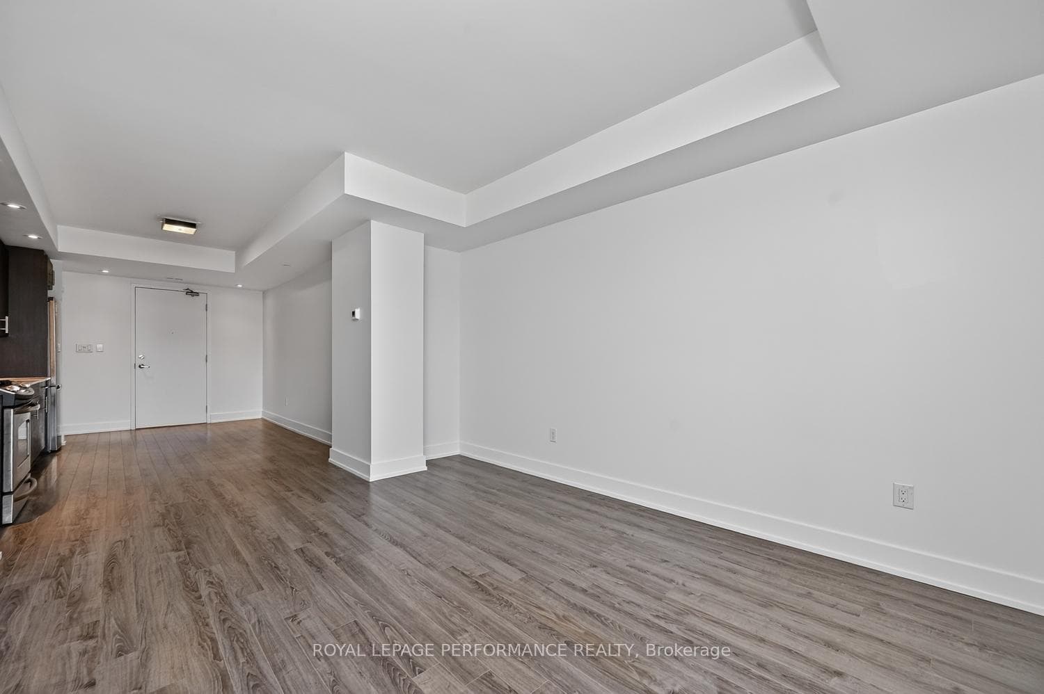 100 Champagne Avenue Unit 903 photo 9
