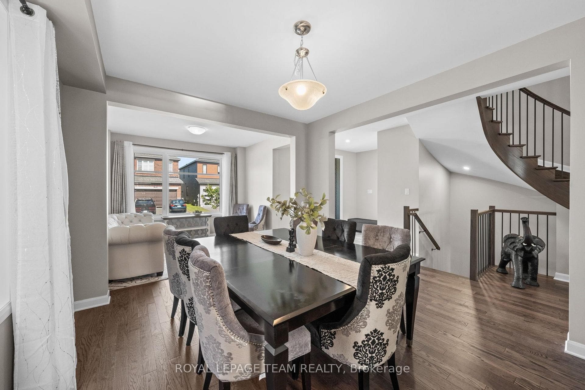 760 Shoal Street photo 10