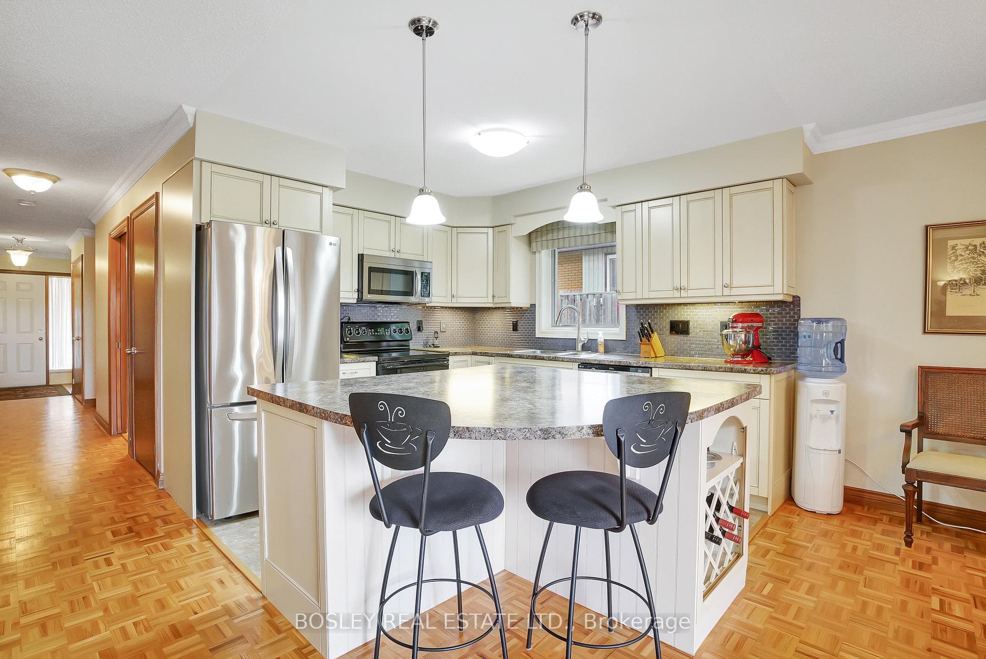 63 Alexander Avenue photo 3