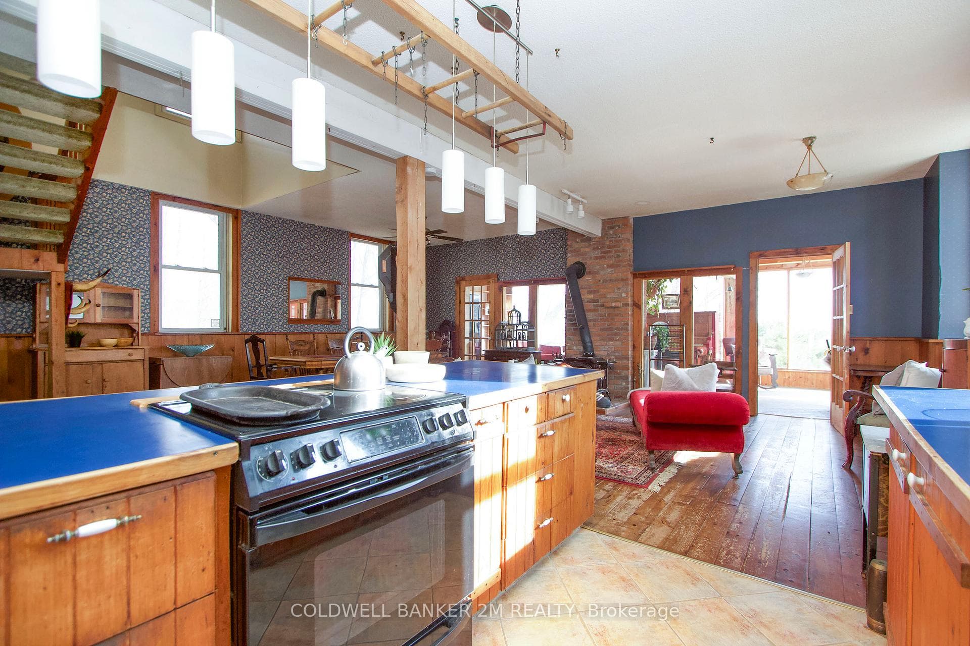 8005 Liberty Street photo 19