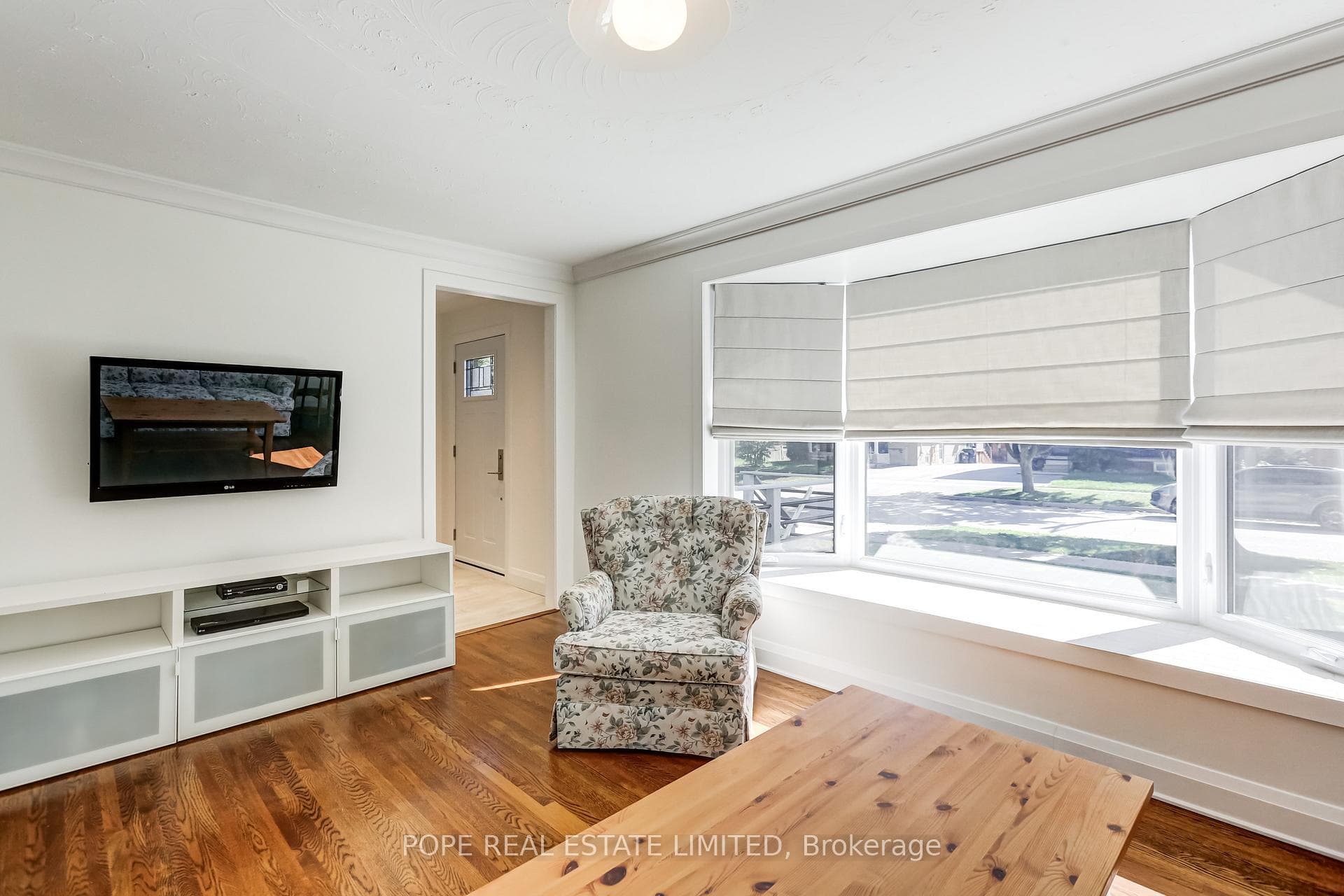 35 Tofield Crescent photo 9