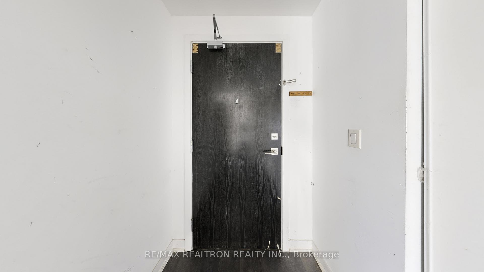 28 Avondale Avenue Unit 1102 photo 26