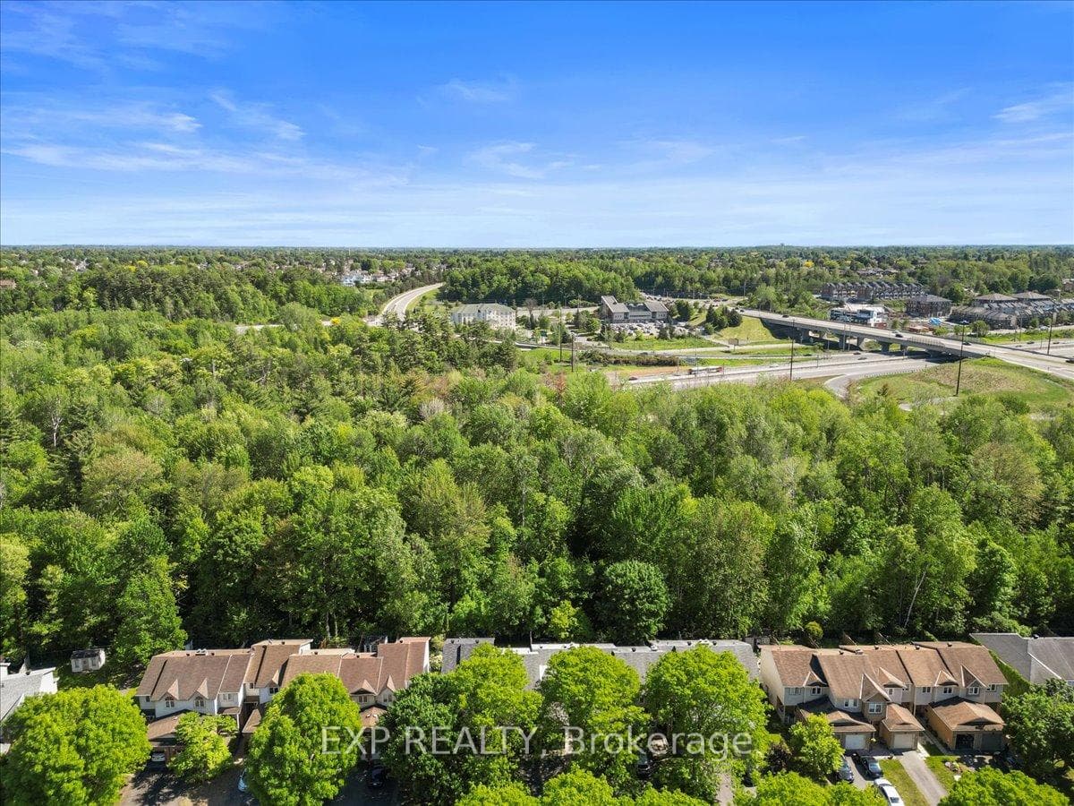 494 Lawler Crescent photo 37
