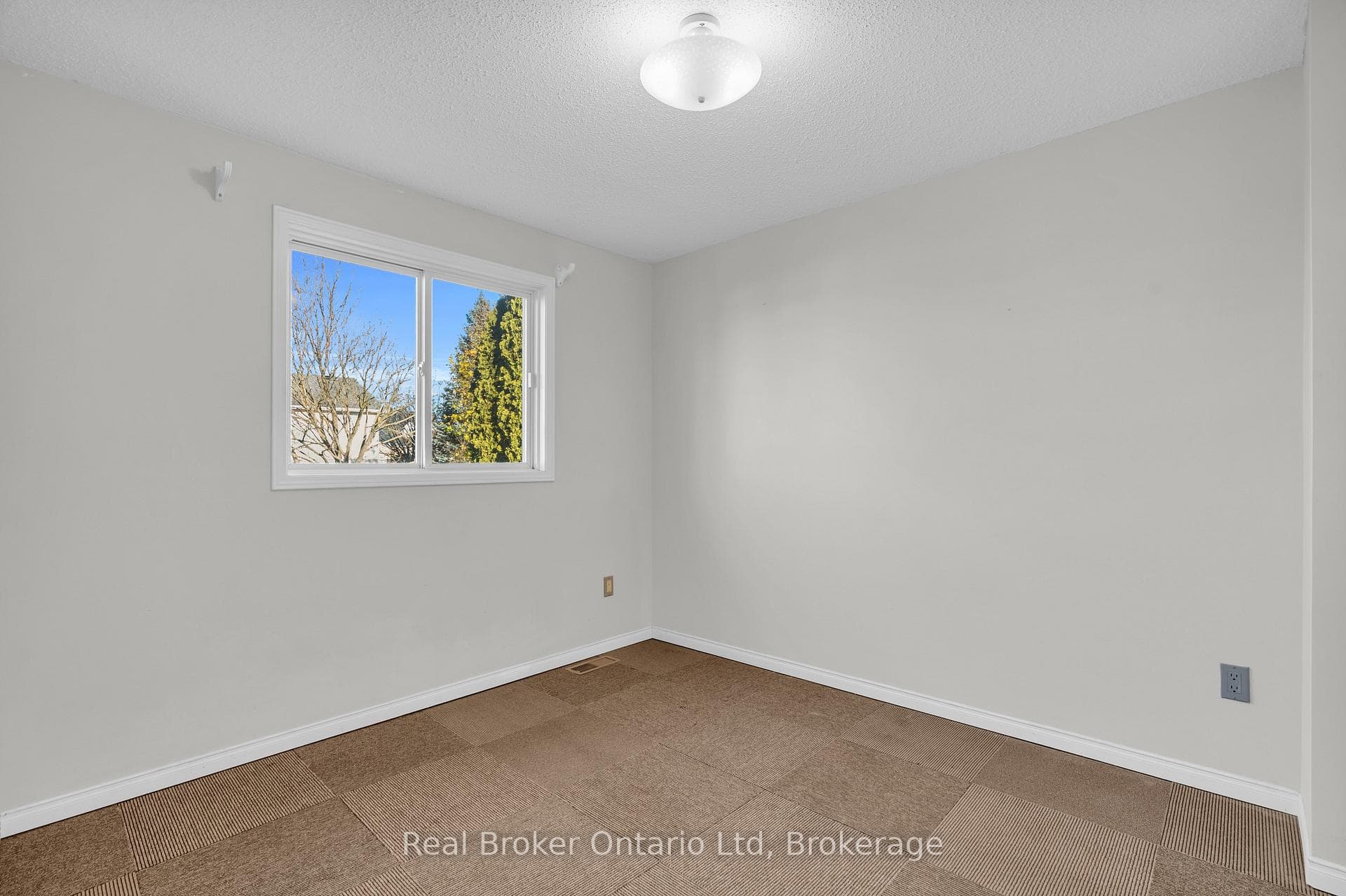 25 Sidney Crescent photo 16