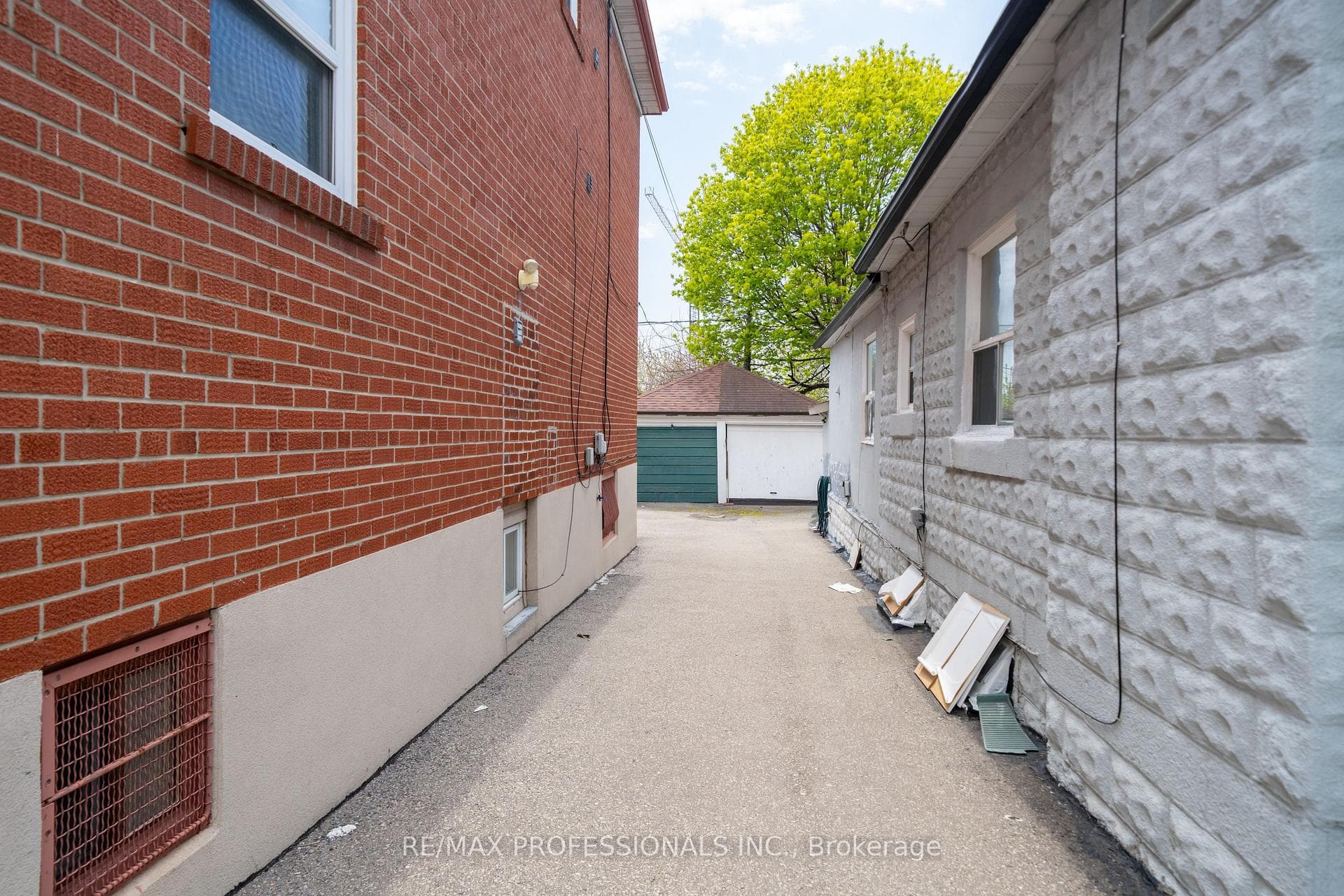 35A Bowie Avenue Unit Upper photo 21