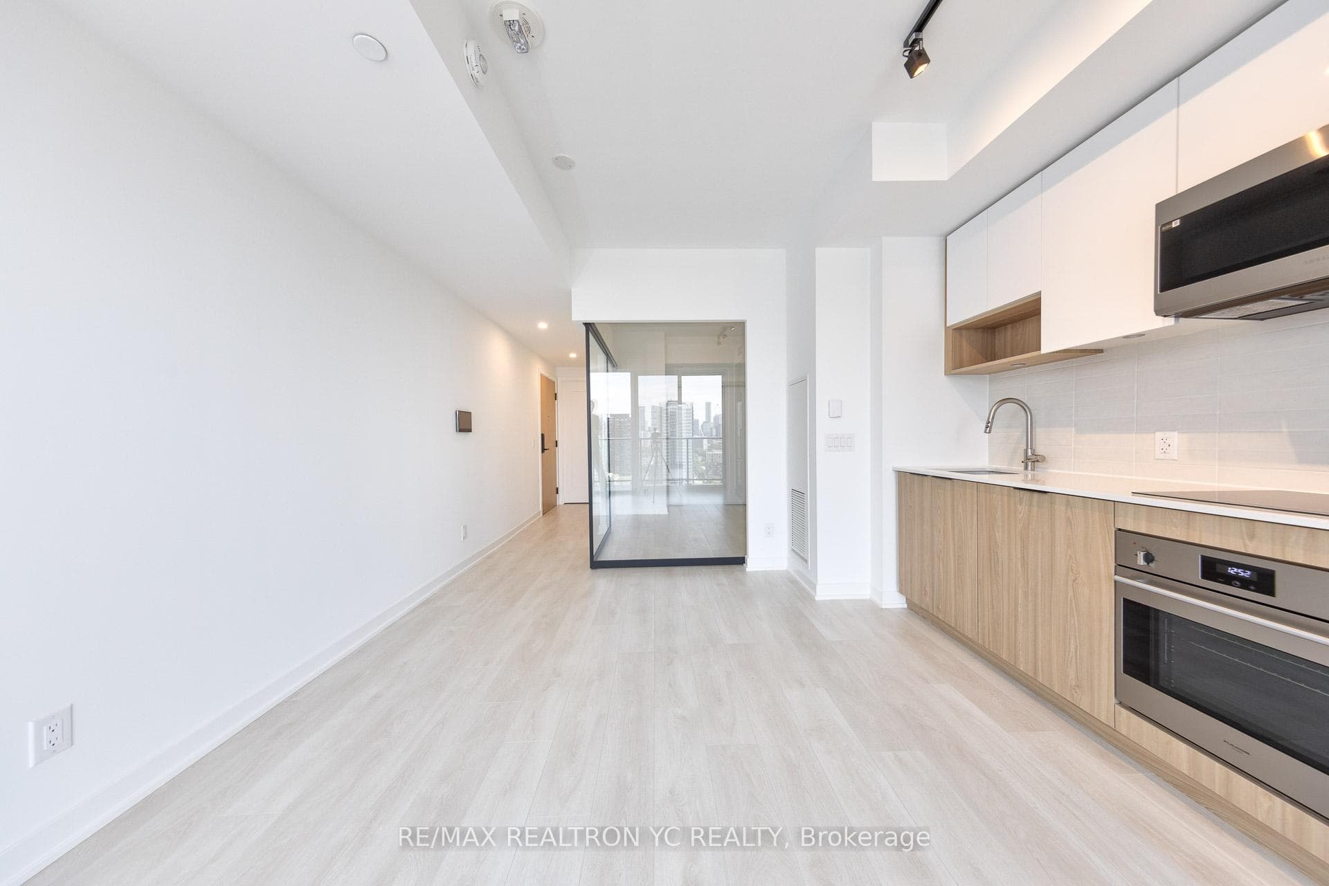 5 Defries Street Unit 2207 photo 11