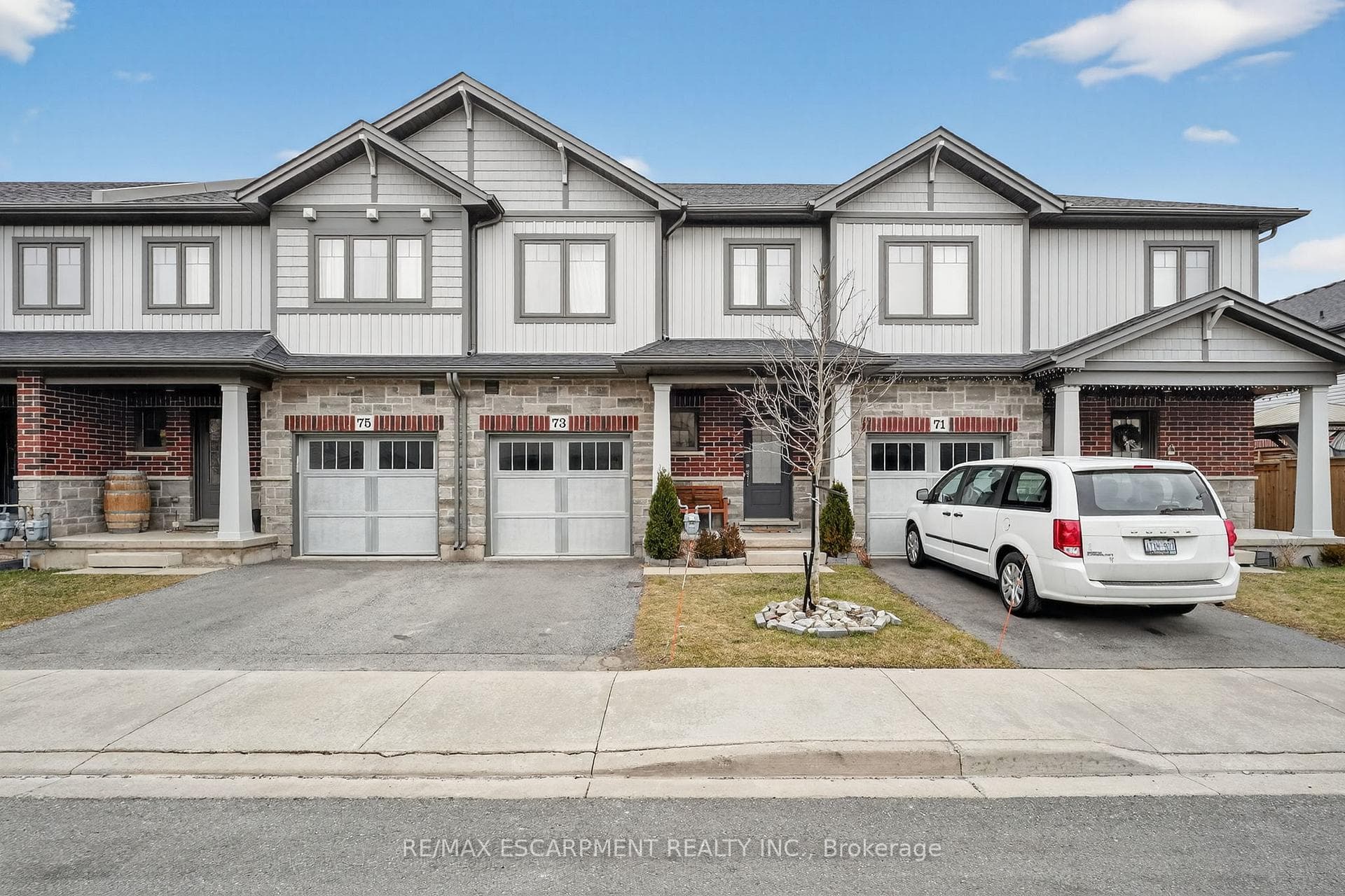 73 Severino Circle photo 2