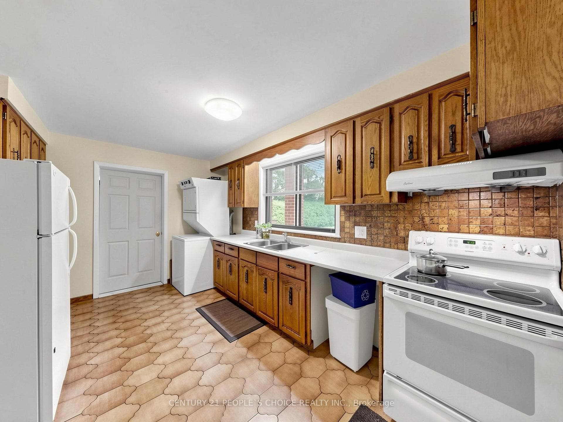 76 Westona Street photo 14