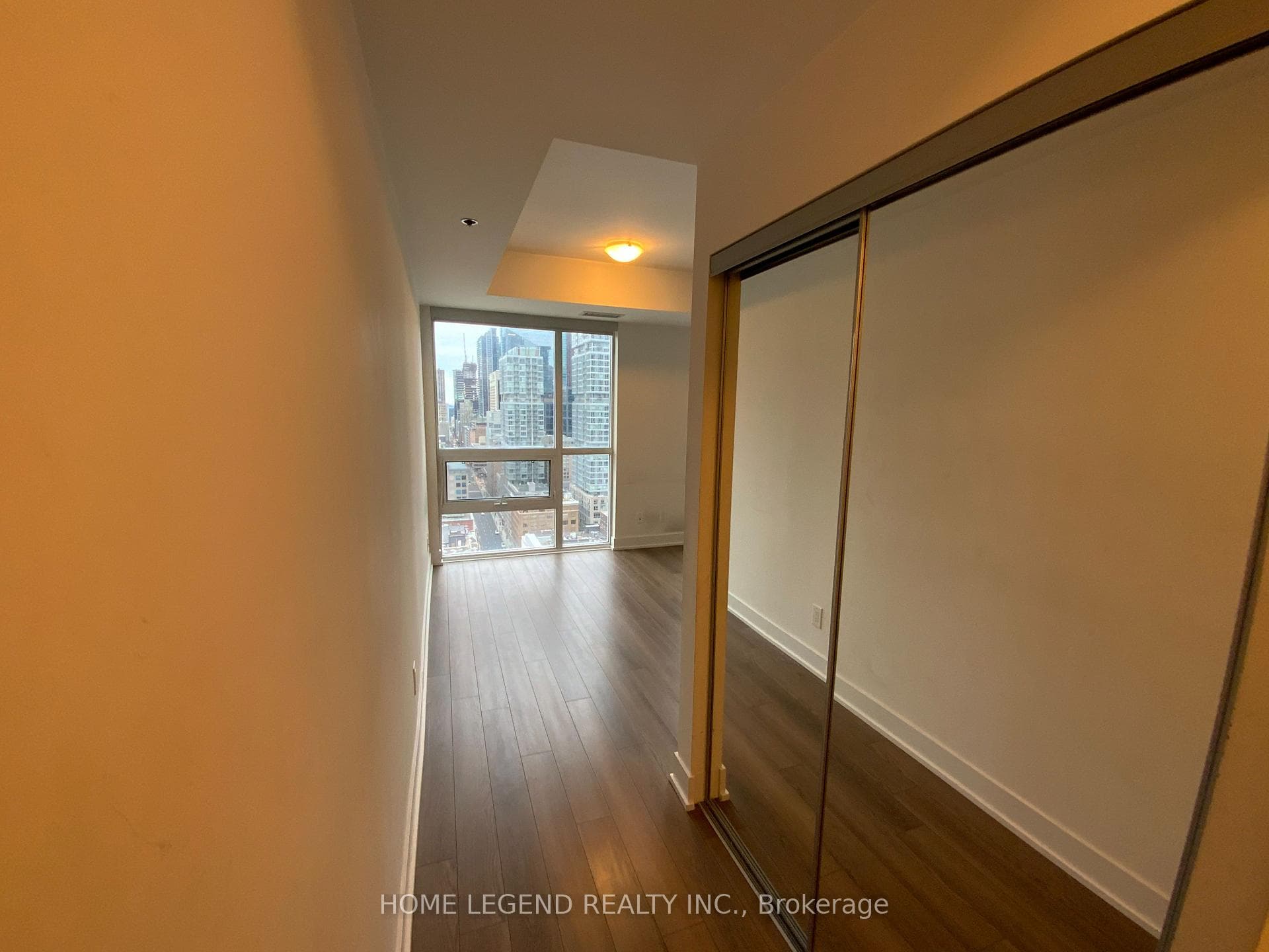 318 Richmond Street Unit 2405 photo 5