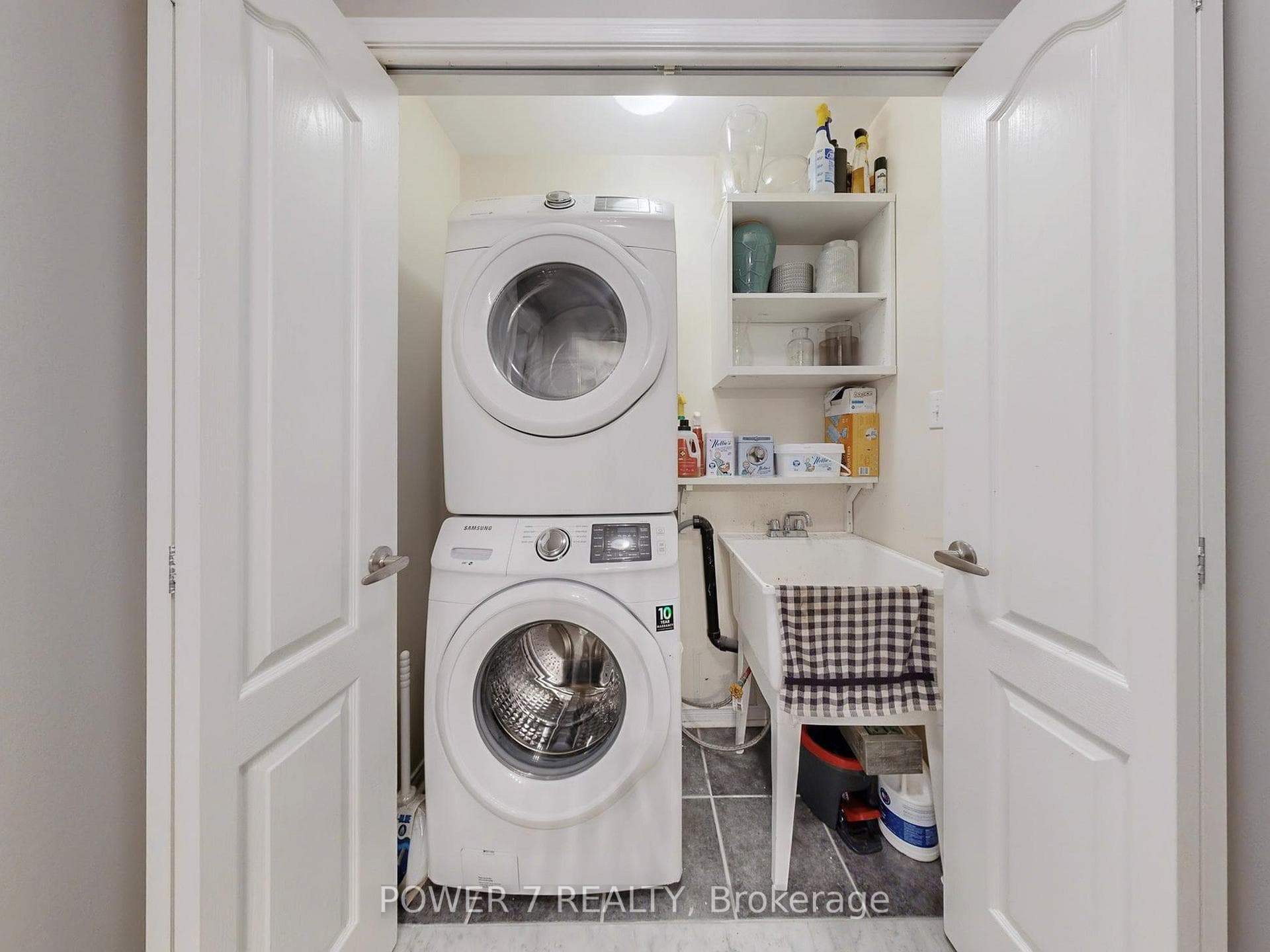 379 White's Hill Avenue photo 42