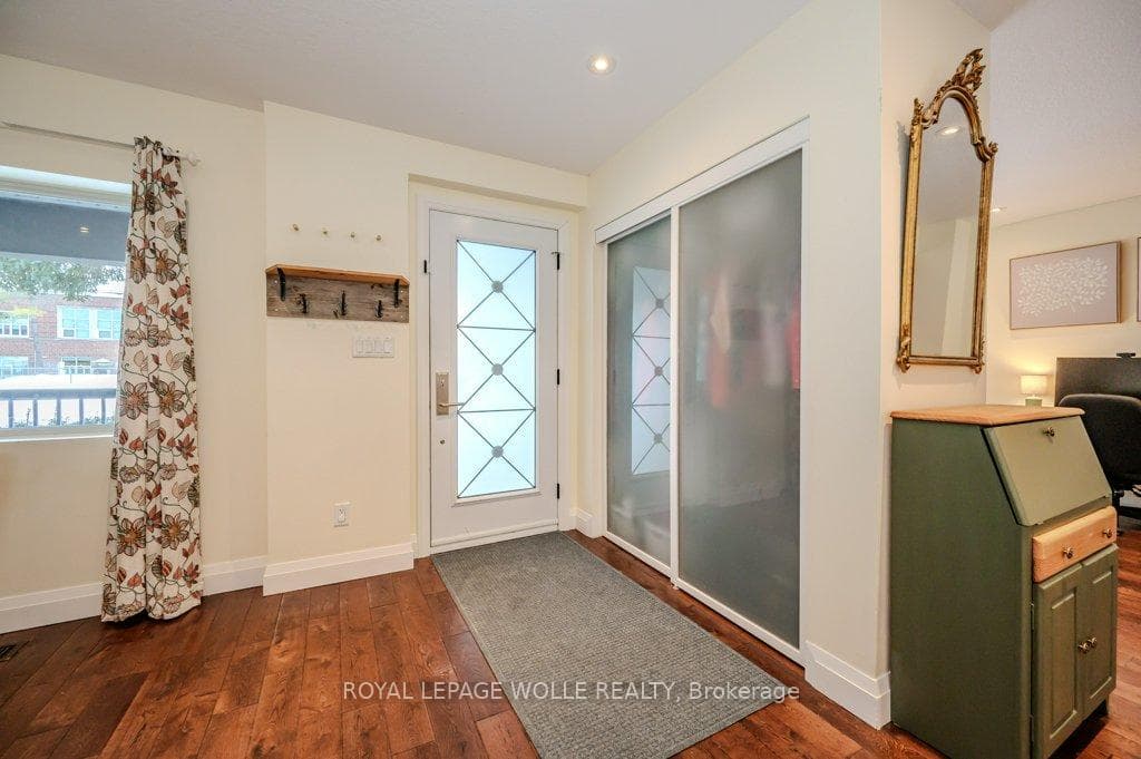 46 Roslin Avenue photo 3