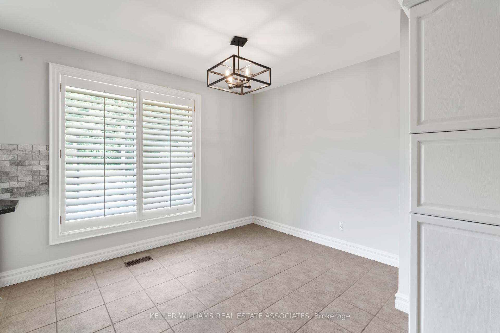 16590 Innis Lake Road photo 8
