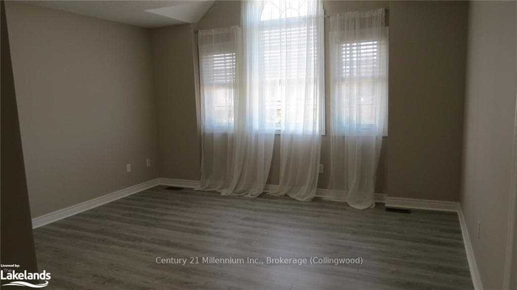 87 CONNOR Avenue photo 11