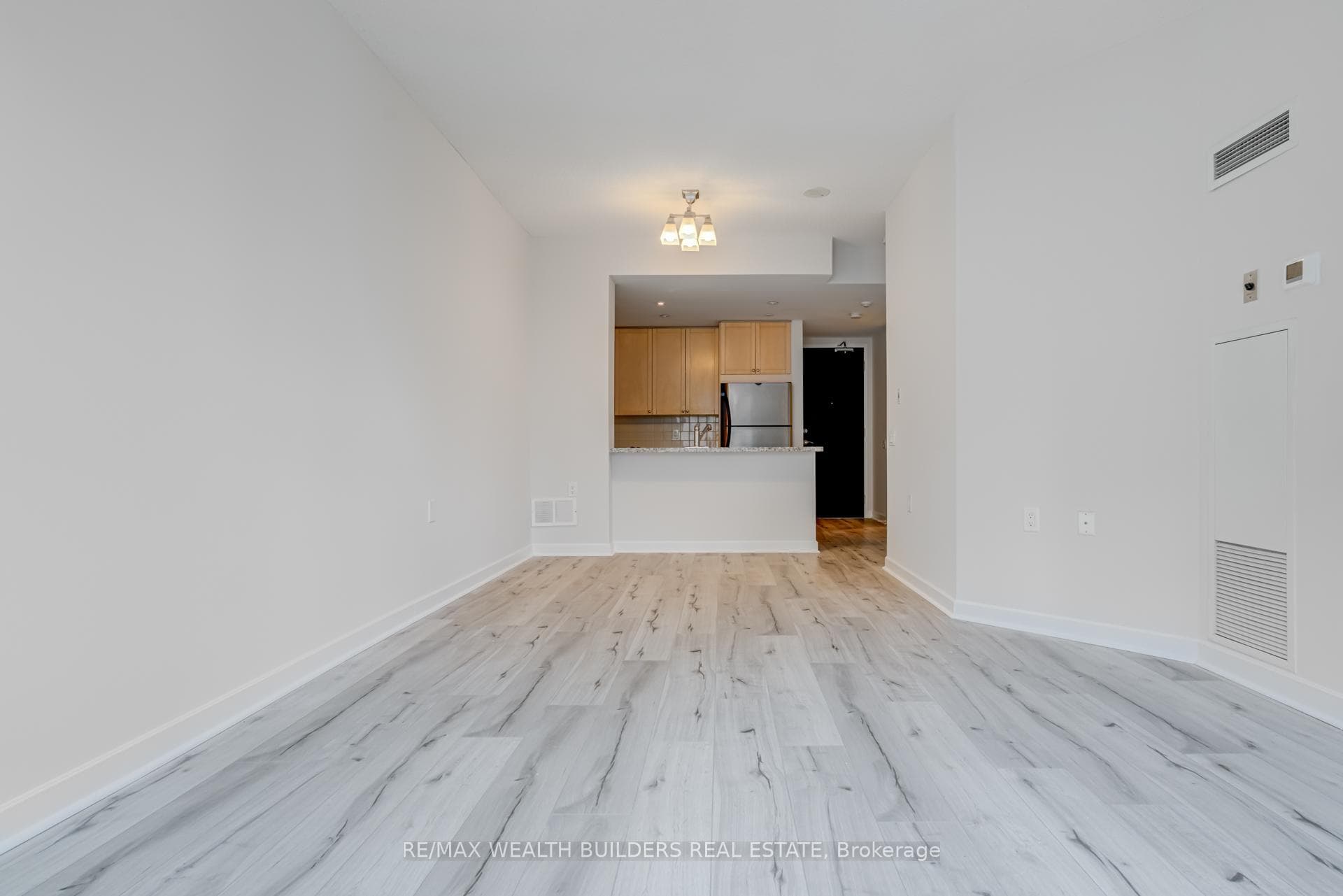 85 Bloor Street Unit 1912 photo 9