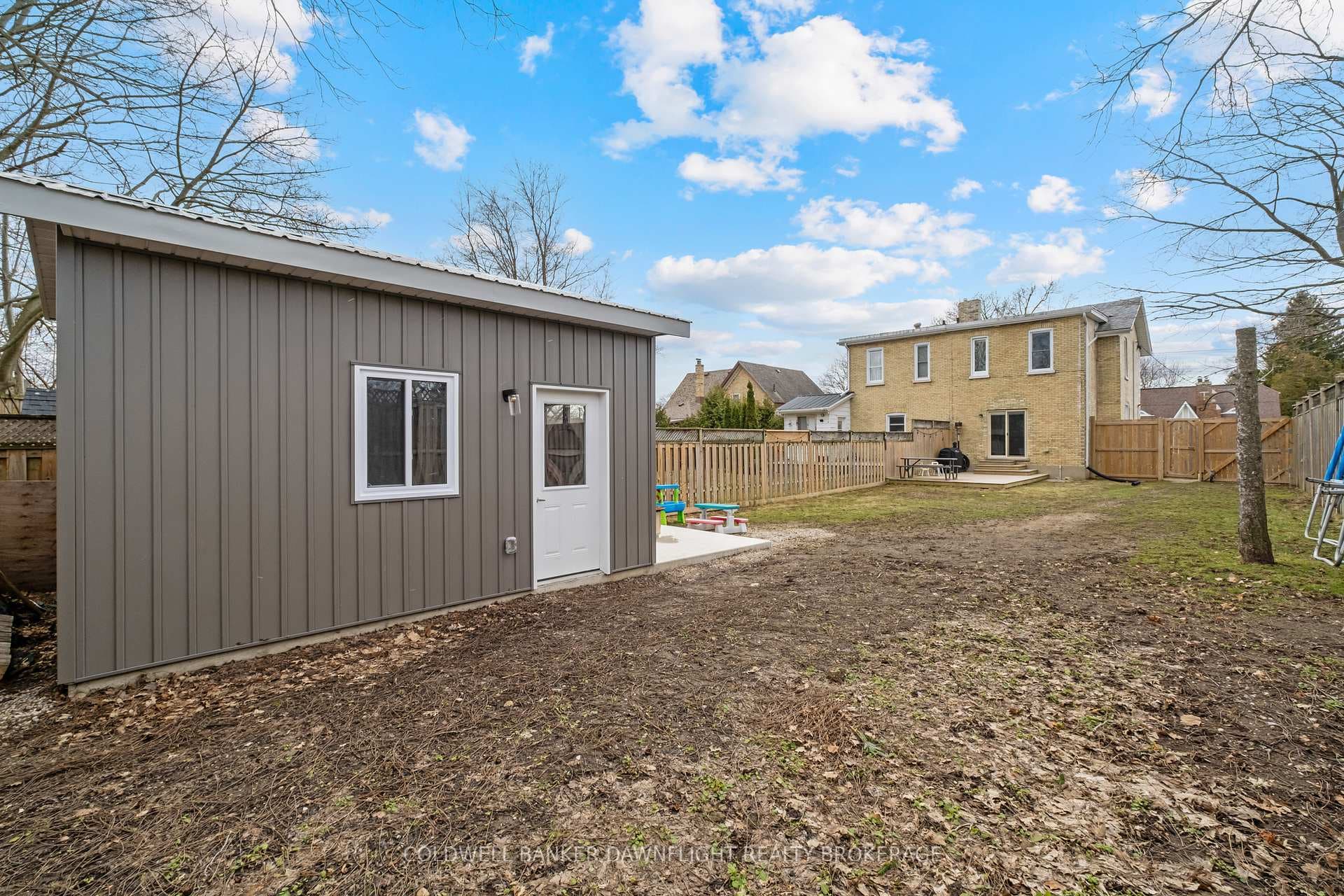 408 WILLIAM Street photo 25