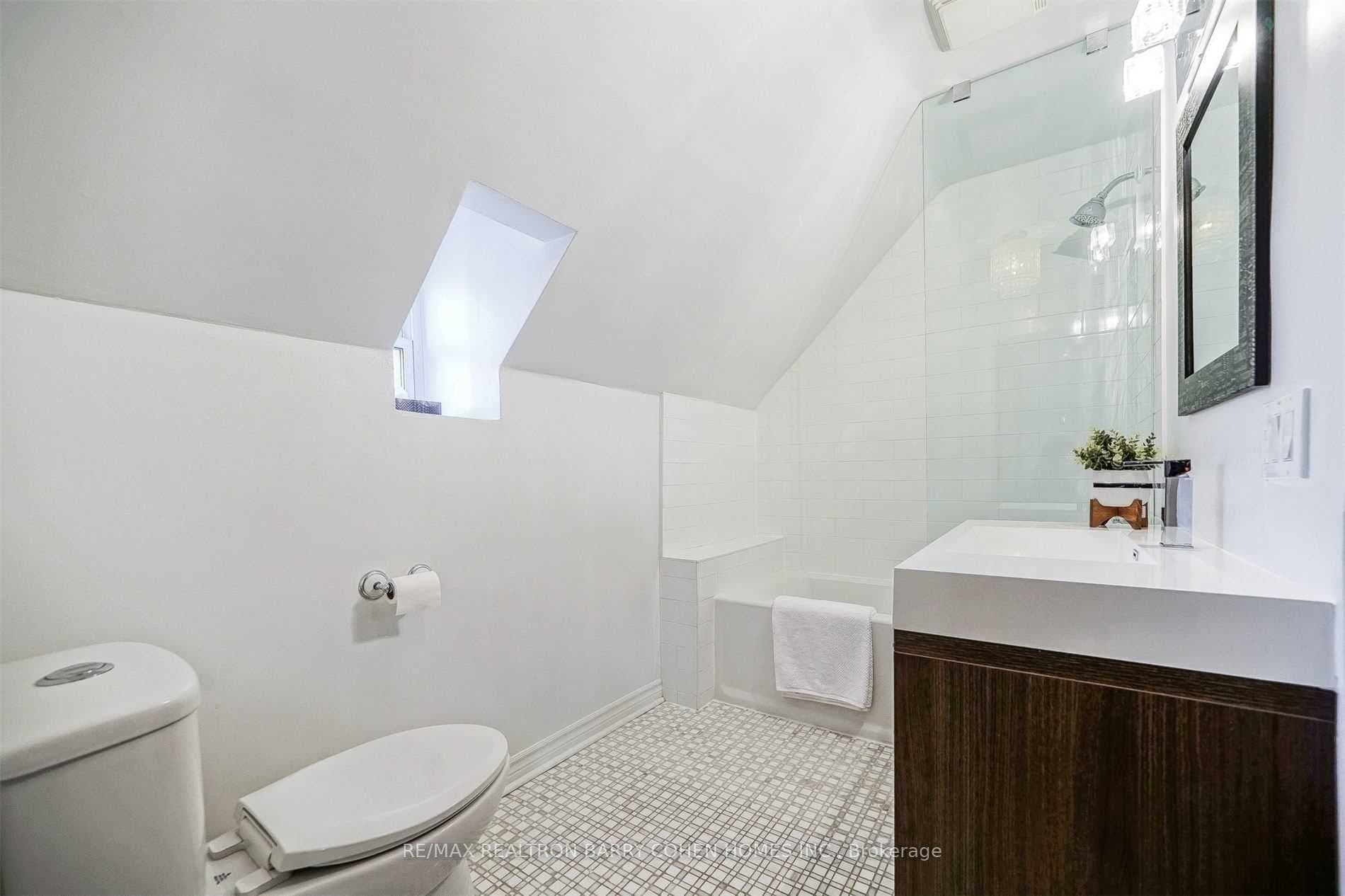 3 Fairleigh Crescent photo 26