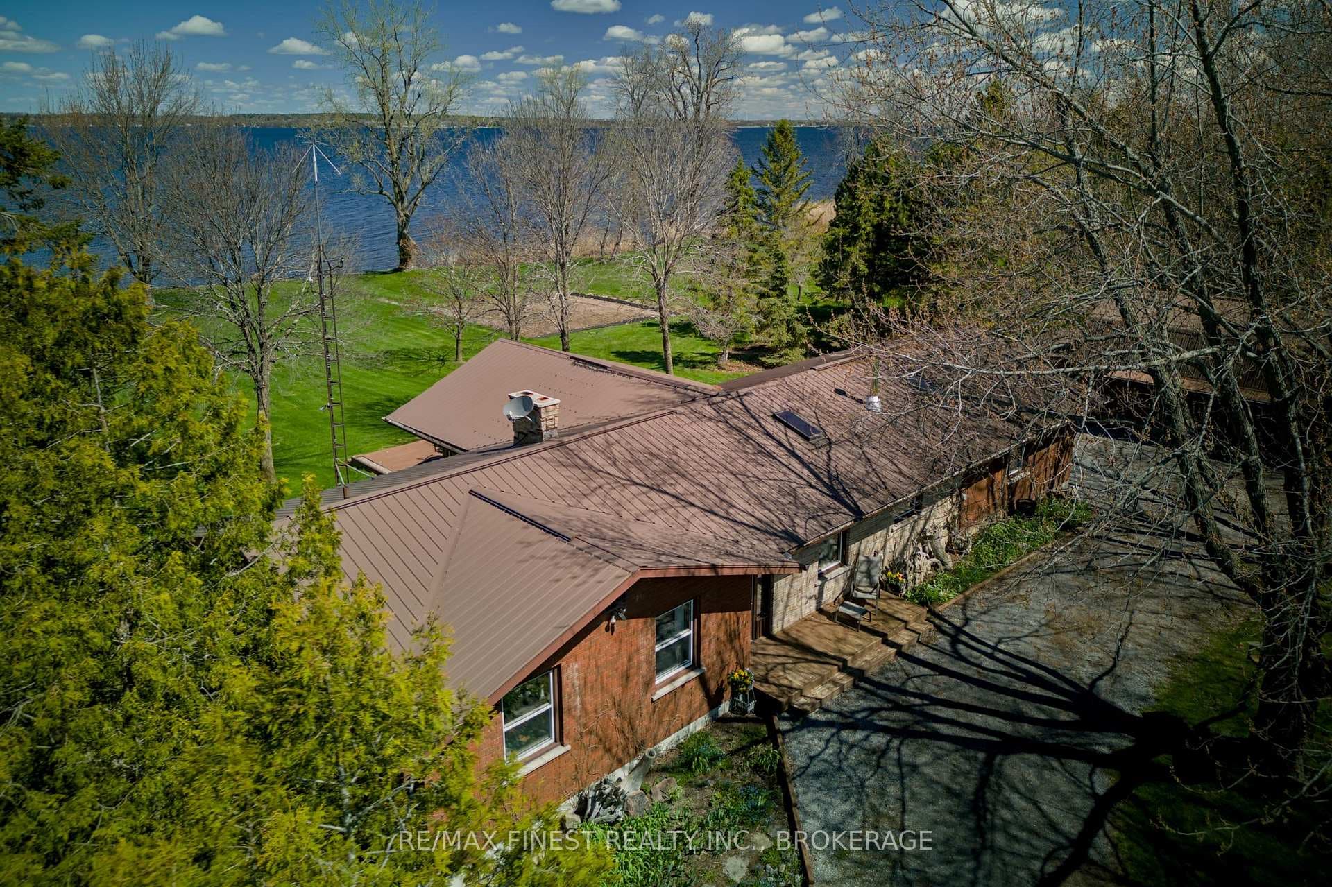 10930 Front Road photo 42