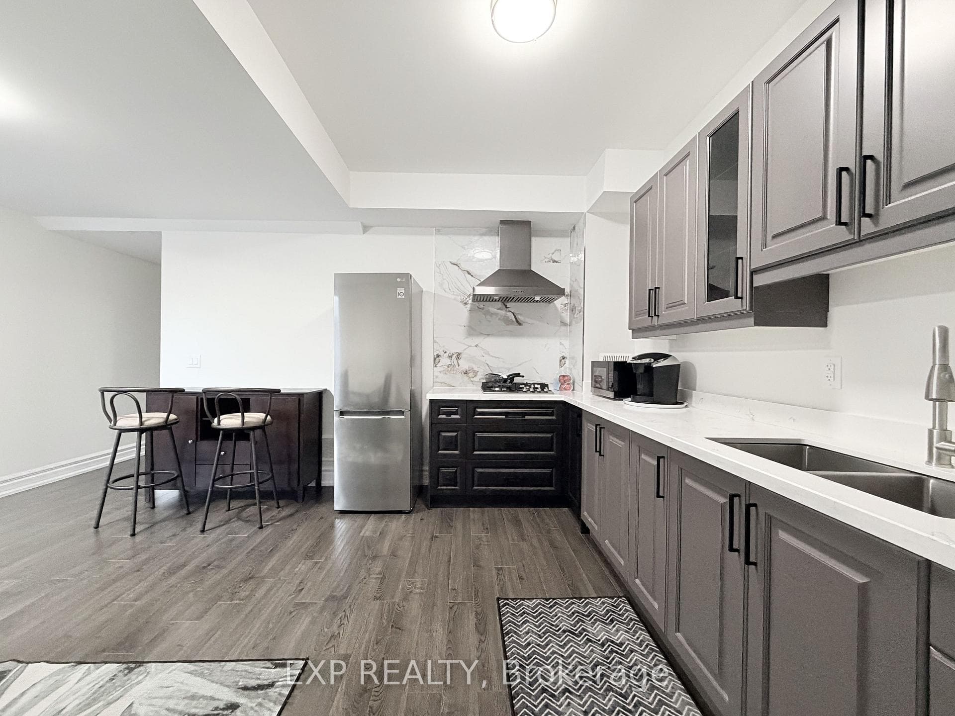 1606 Sandhurst Crescent Unit Lower photo 29