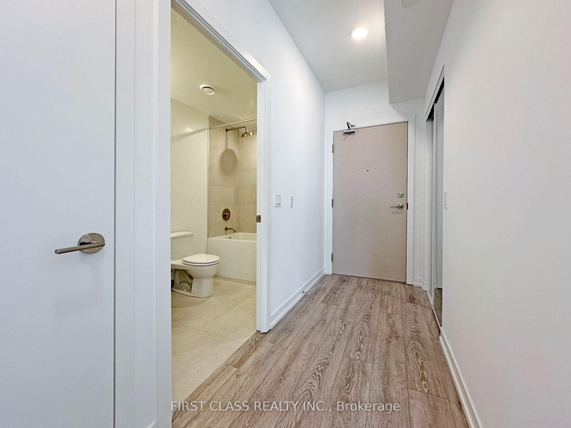 2020 Bathurst Street Unit 1217 photo 9